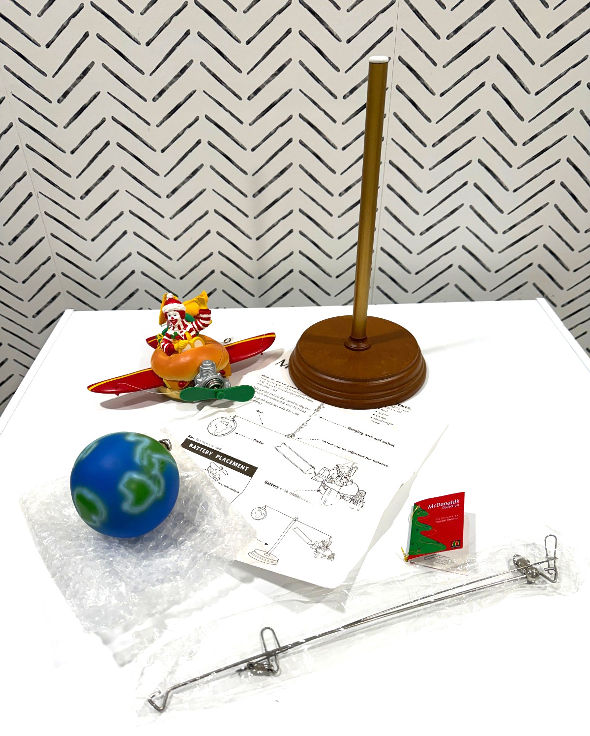 Vtg 1998 Possible Dreams McDonald\'s In Flight Delight Motorized Display Pristine