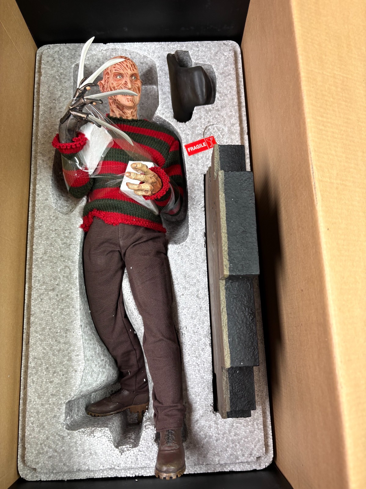 Freddy vs. Jason (2004) ¼ scale Freddy Kruger Figure - Sideshow Collectables