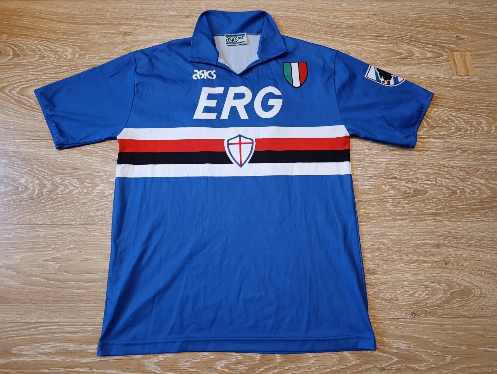 VINTAGE FOOTBALL FOOTBALL SAMPDORIA 1991 ASICS SCUDETTO 10 LEFT-HANDED JERSEY SHIRT. L