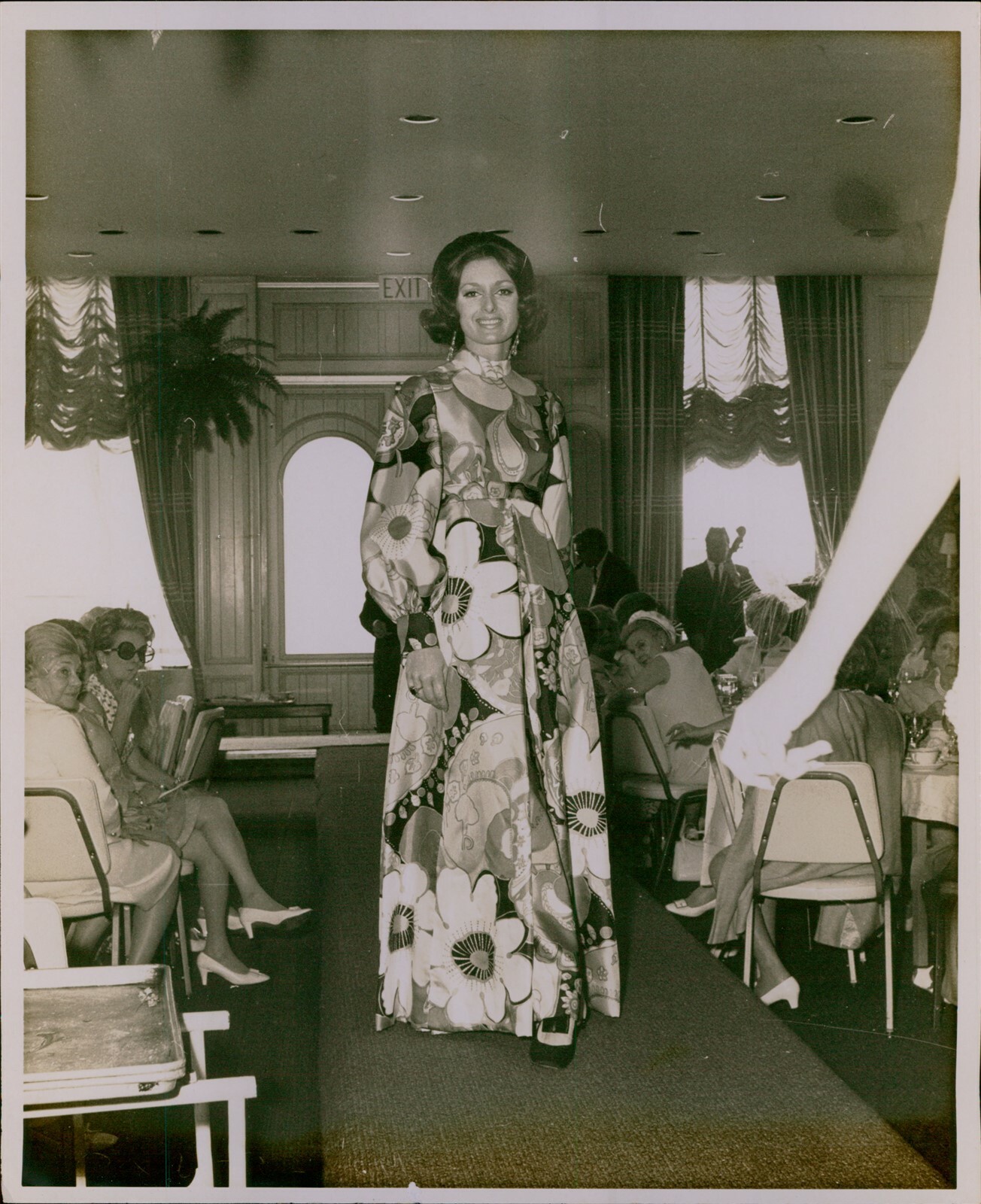 GA46 Original Mort Kaye Photo ELEGANT WOMENS FASHION Beautiful Designer Dress
