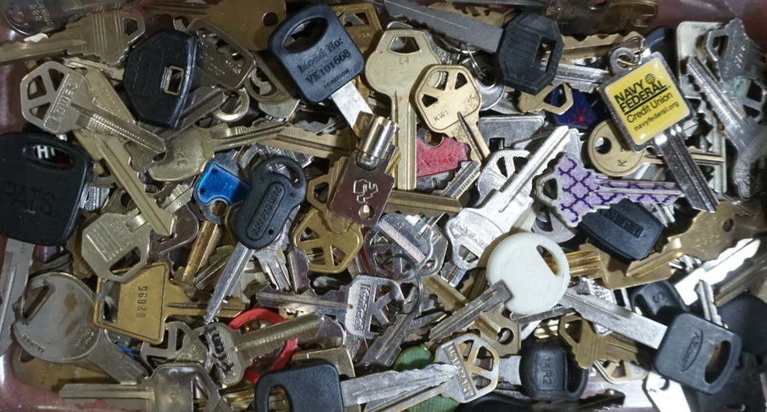 Nice lot of keys 3 LBS