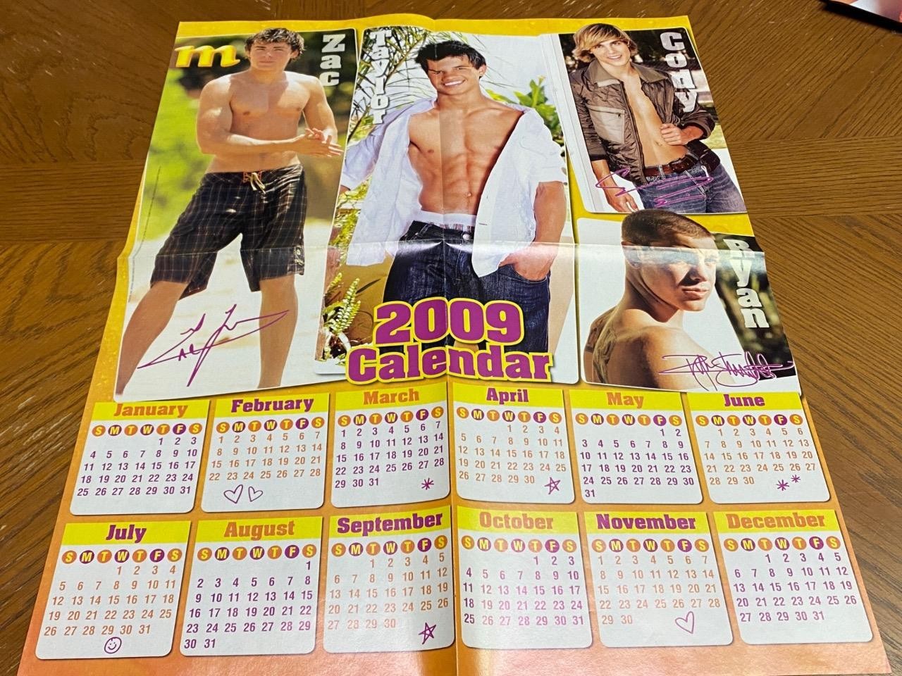 Taylor Lautner Zac Efron Cody Linley Miley Cyrus teen poster clipping shirtless