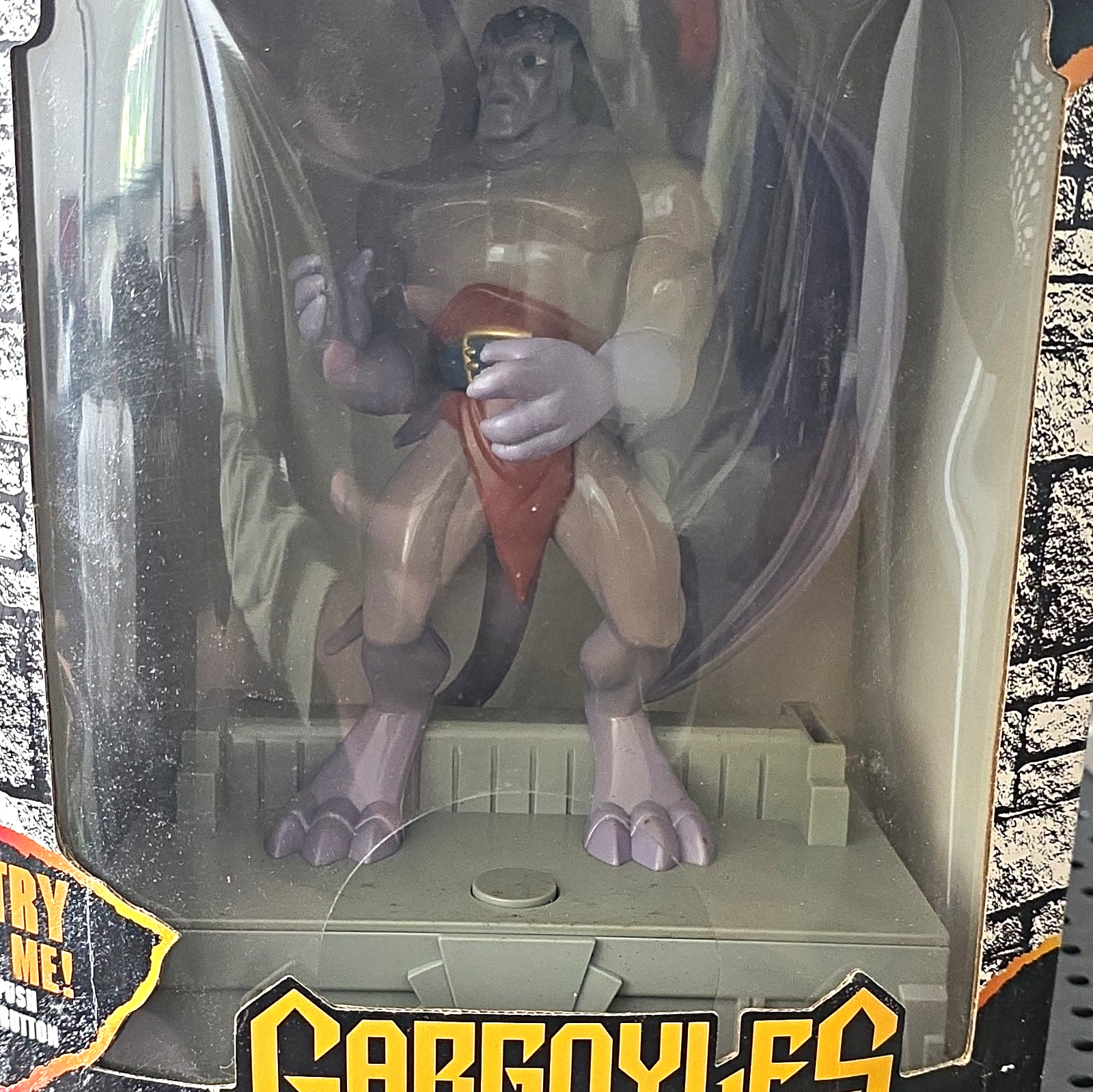 Thinkway Toys Gargoyles Electronic Talking Bank Plastic Piggy Bank (Boxed)
