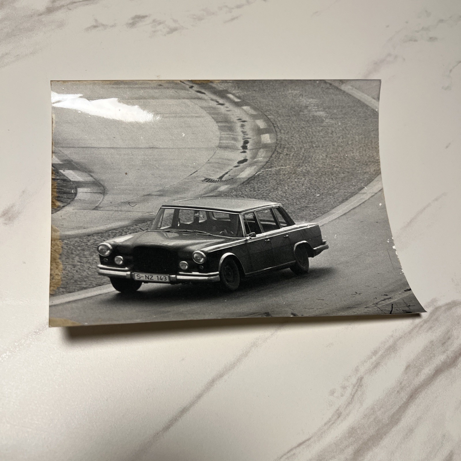 Original period photo photo press factory photo Mercedes Benz camouflage cap Erlkönig 1962