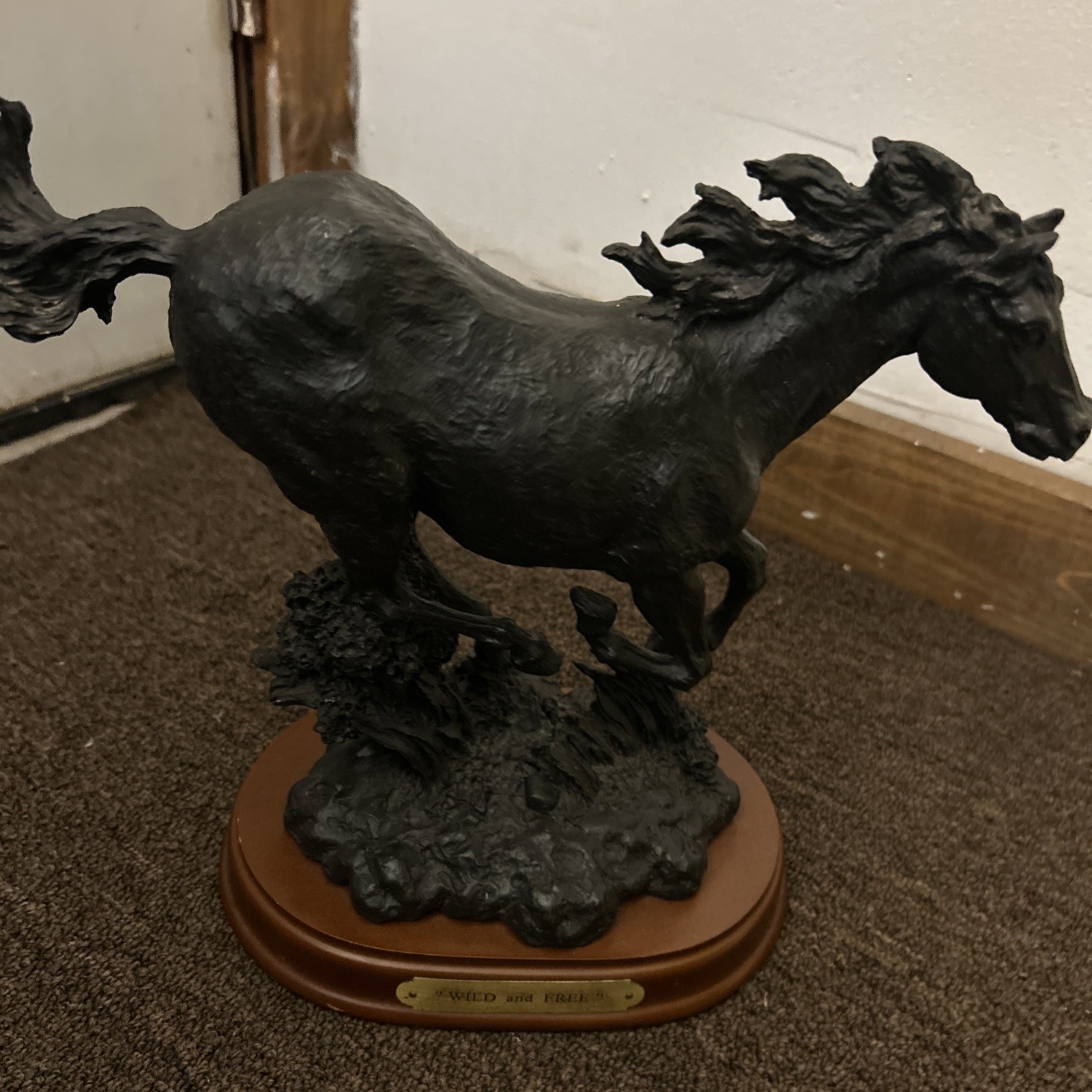MONTANA LIFESTYLES SCULPTURE WILD AND FREE HORSE 