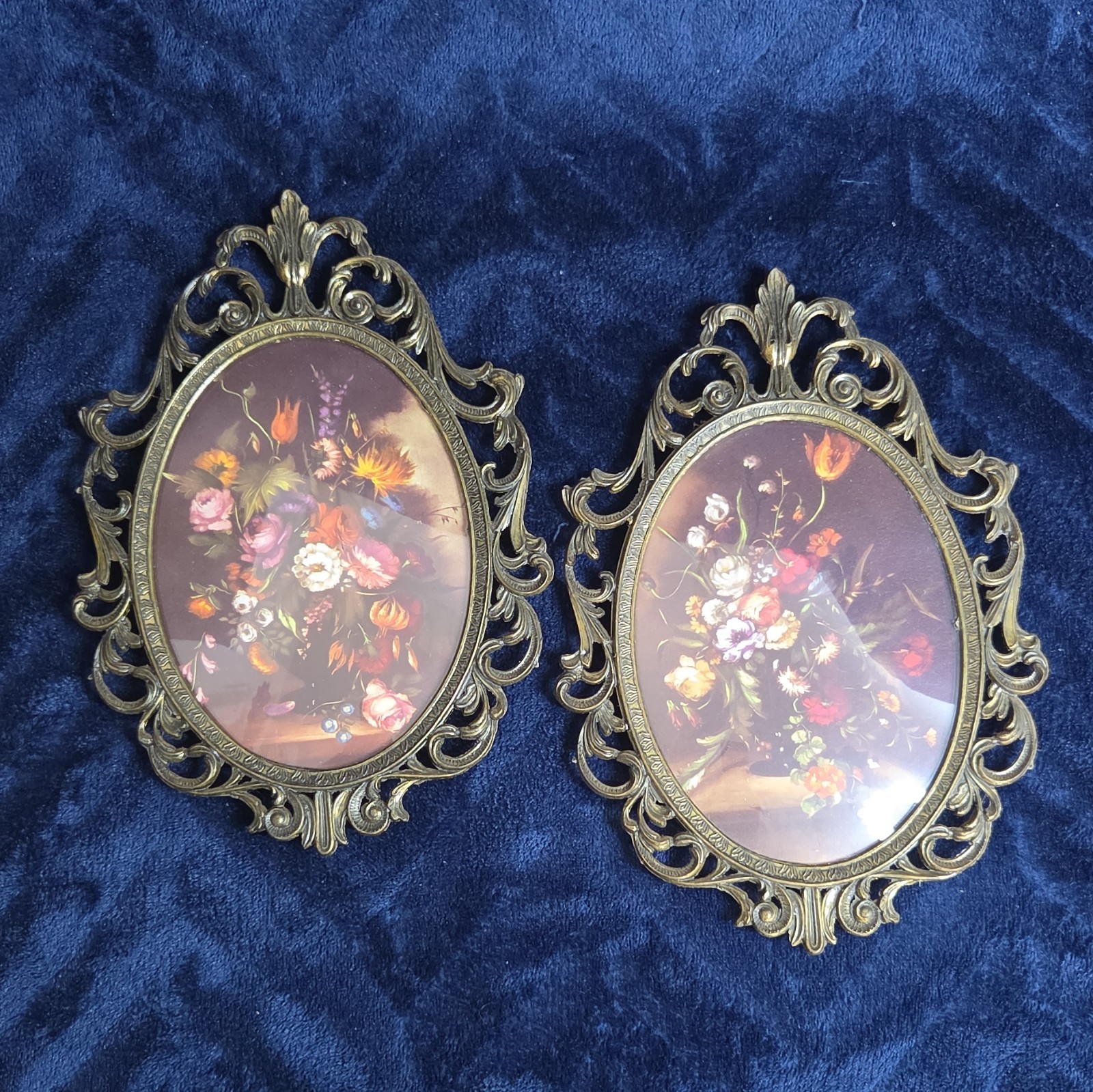 2 Vintage Bubble Glass Ornate Oval Brass Picture Frame Floral Print Italy 10”