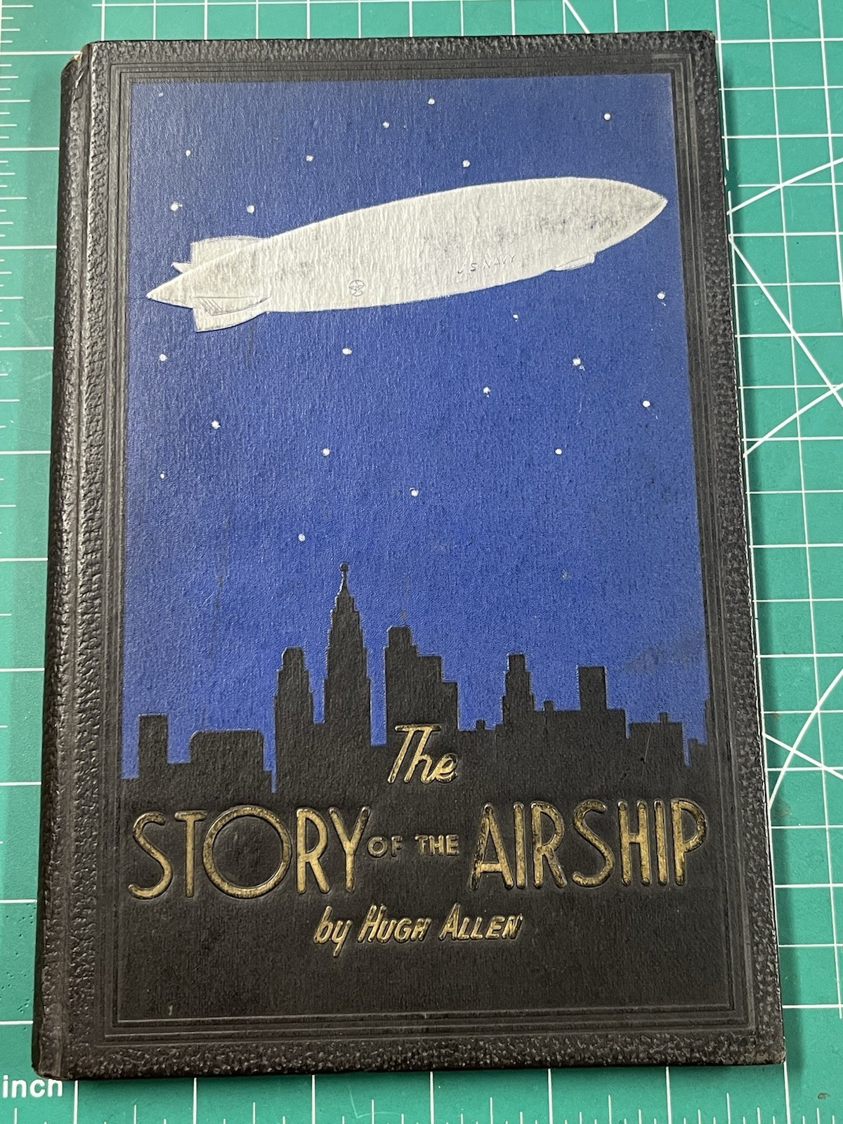 Story of the Airship Hugh Allen Signed by Officers of USS Macon & USS Akron 1931