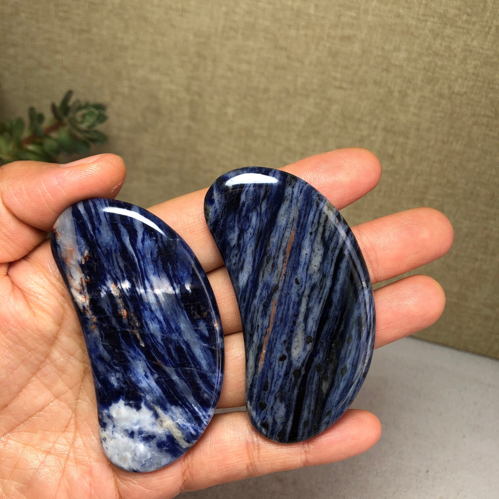 2pcs Natural Blue sodalite Moon shape Crystal Massage board specimens 72g A6091