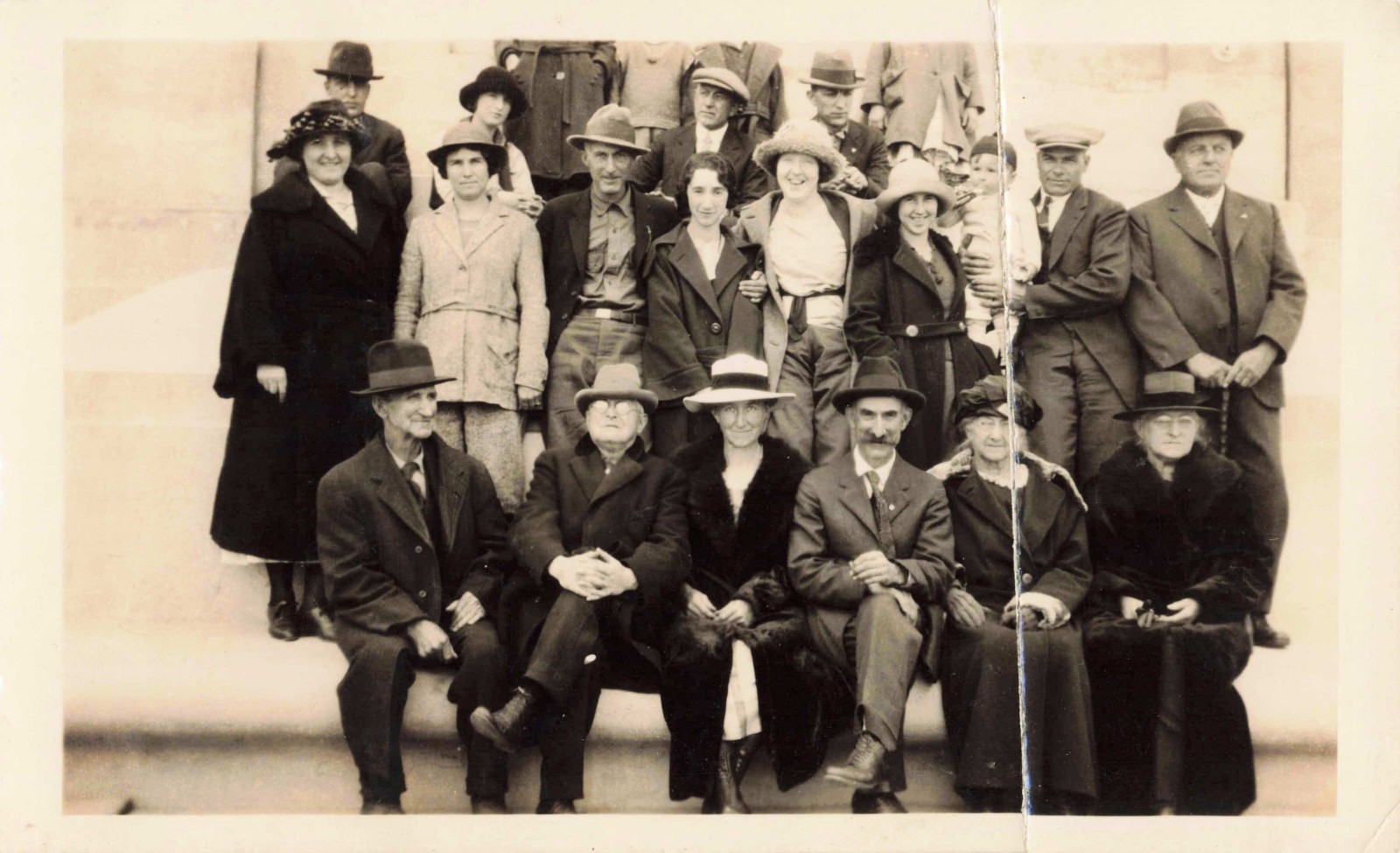 VTG Photo Postcard 1923 Blaine WA Peace Arch Beautiful Women Handsome Men Formal