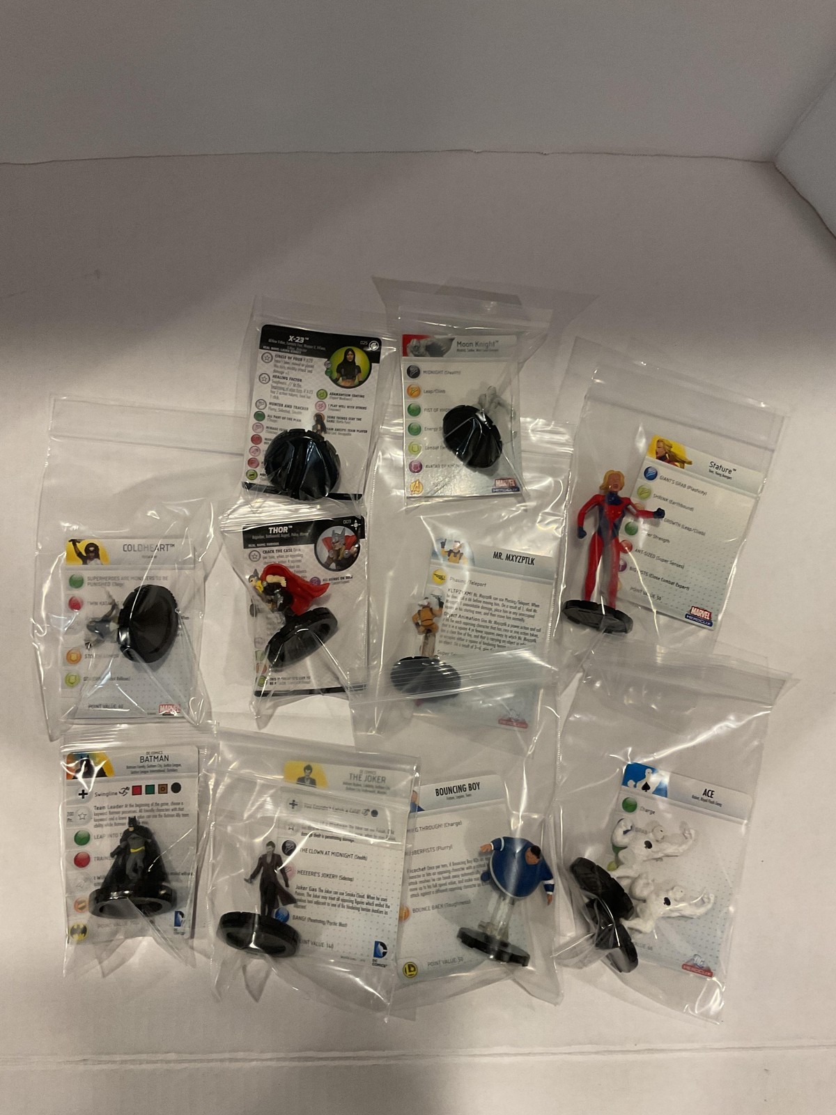 HeroClix Marvel DC Miniatures Lot 10 Figures Cards Mixed Superhero Characters