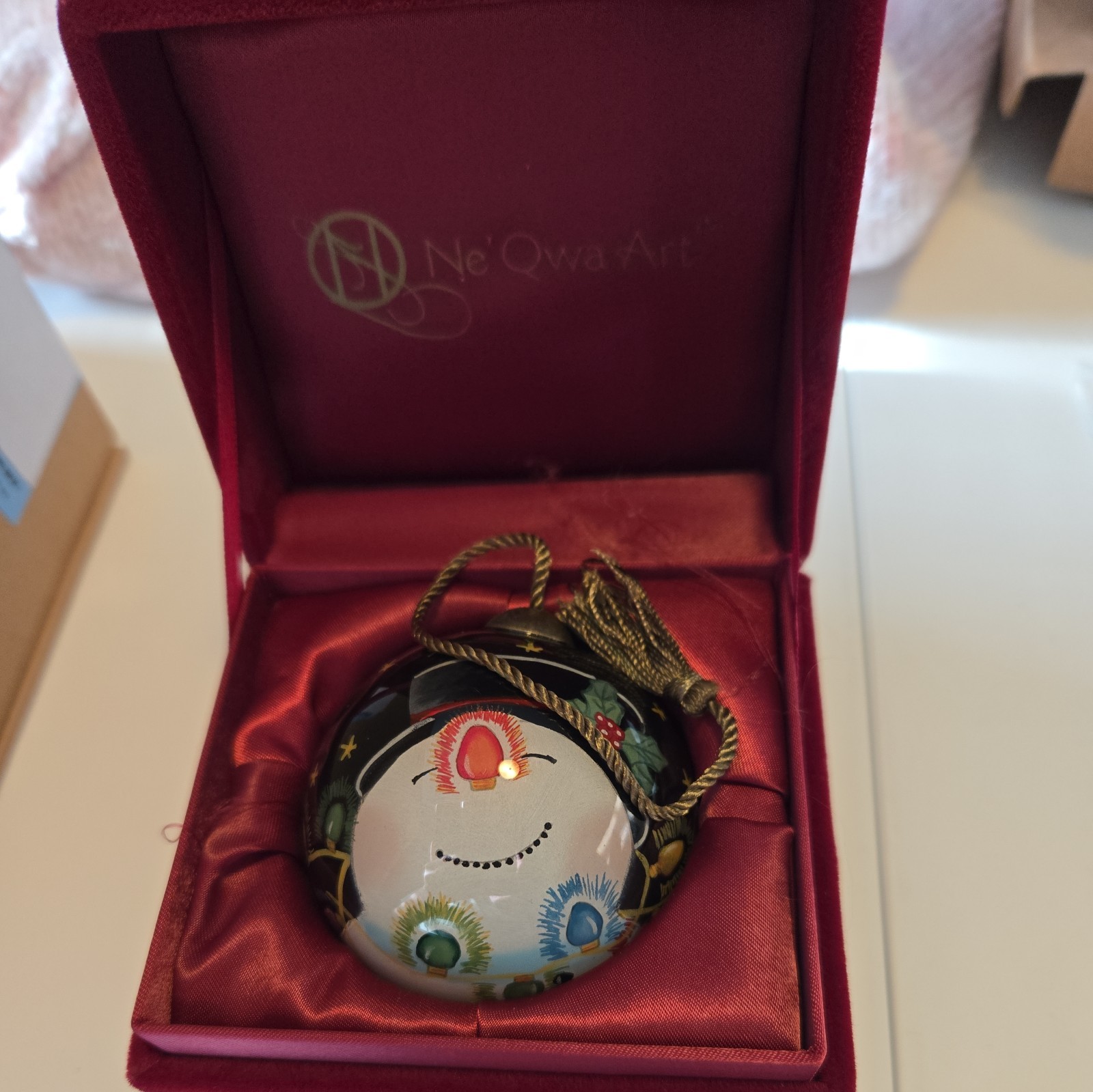 Ne'Qwa Hand Painted Ornament D-Light-Ful Snowman By Susan Winget - Never Used