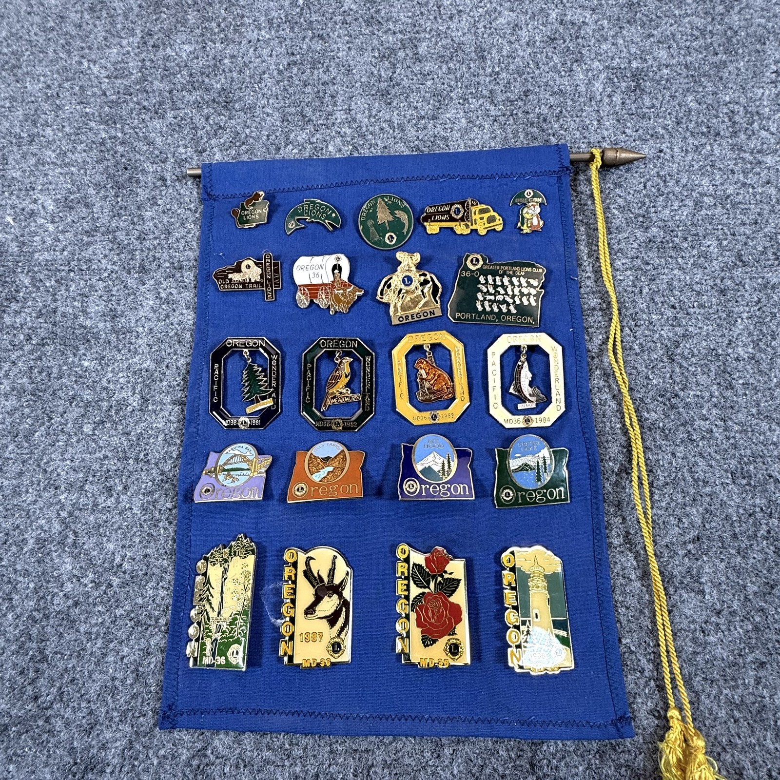 Vintage Oregon Lions Club Enamel Pin Collection Display Pacific Wonderland MD-36
