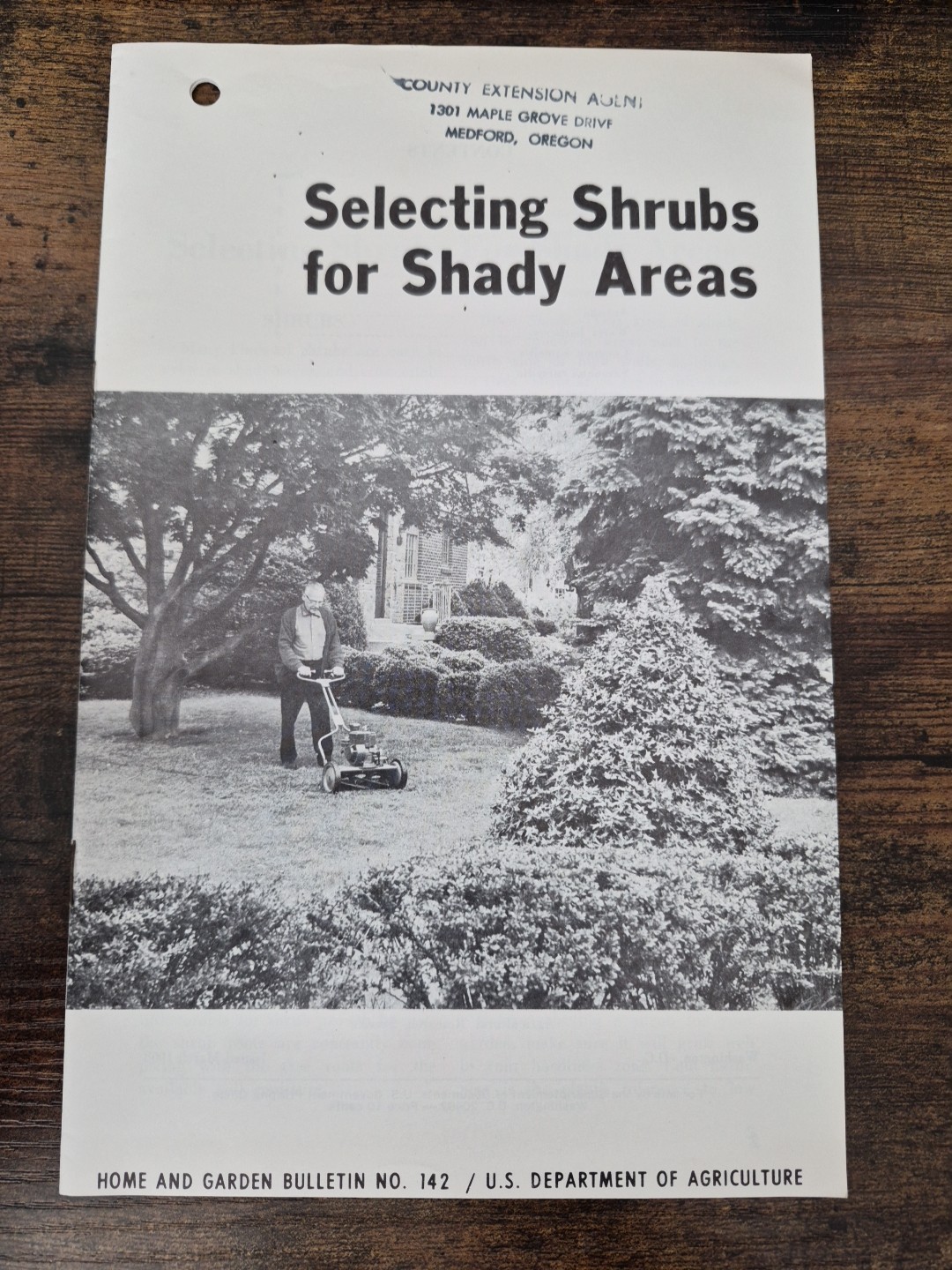 Vintage 1967 USDA Booklet Selecting Shrubs for Shady Areas Bulletin 142