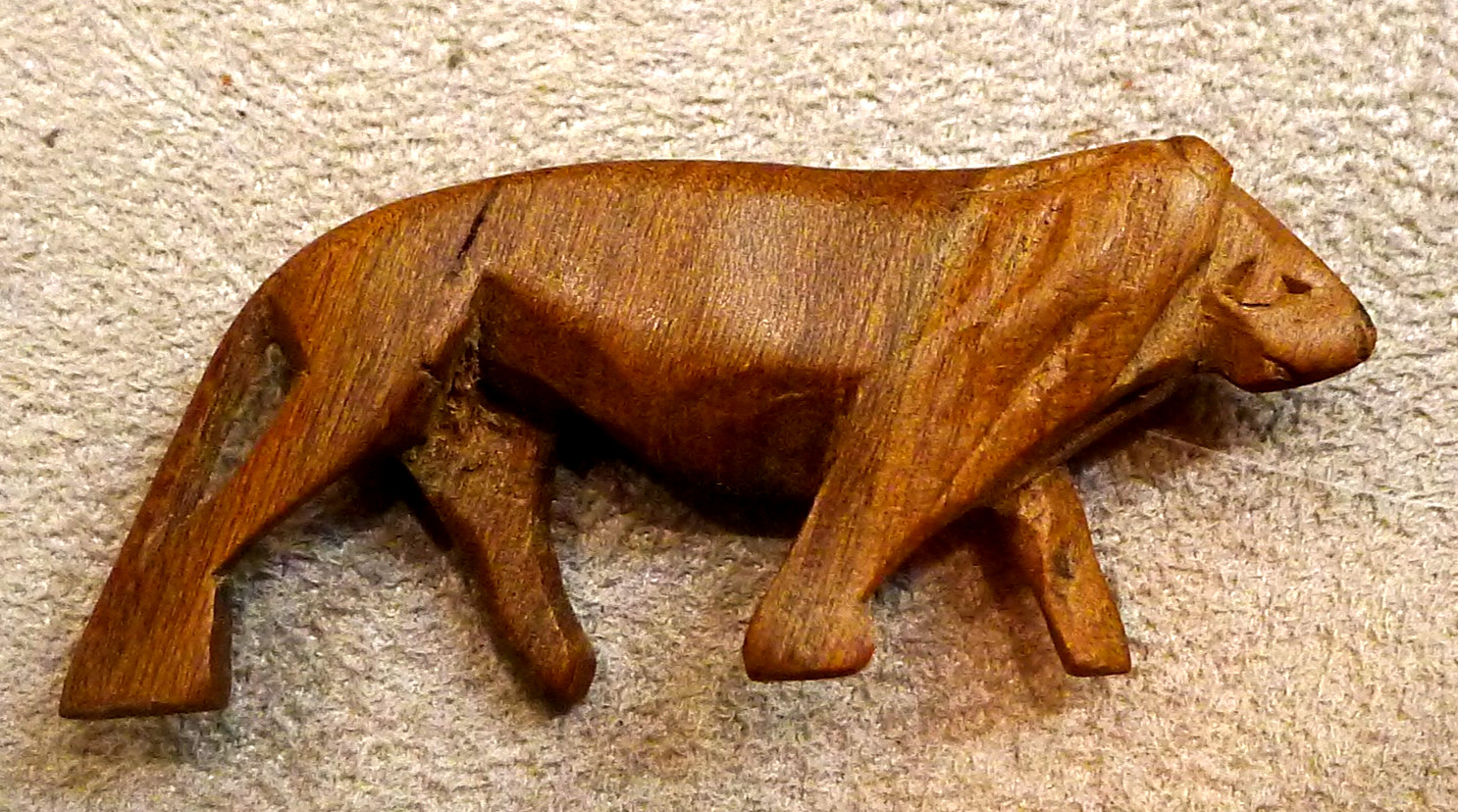 Vintage 1999 Miniature Hand Carved Wooden African LION Animal 2.25