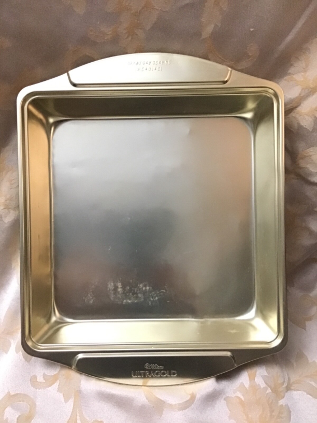 Wilton Ultra gold Cake Pan premium aluminum bakeware Rare and Hard to find