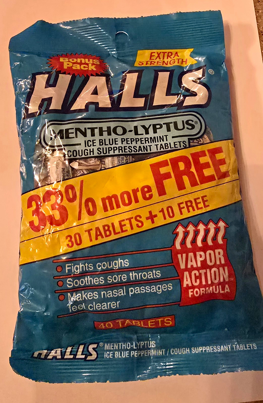 Vintage HALLS Mentho-Lyptus Extra Strength Ice Blue Peppermint 40ct 10mg Display