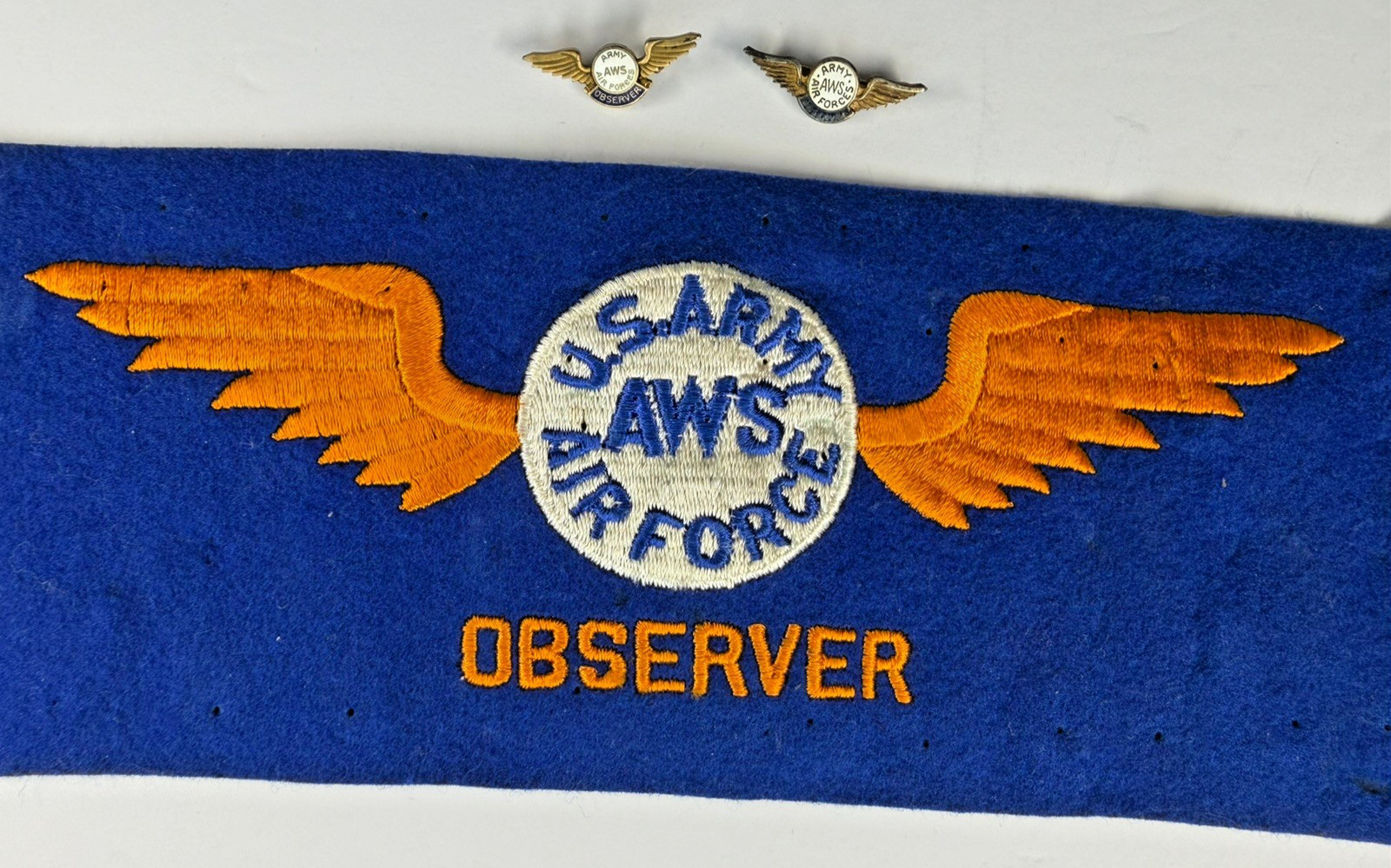 Vintage WWII Army Air Forces AWS Observer Armband & 2 Wings Pins Insignia Lot