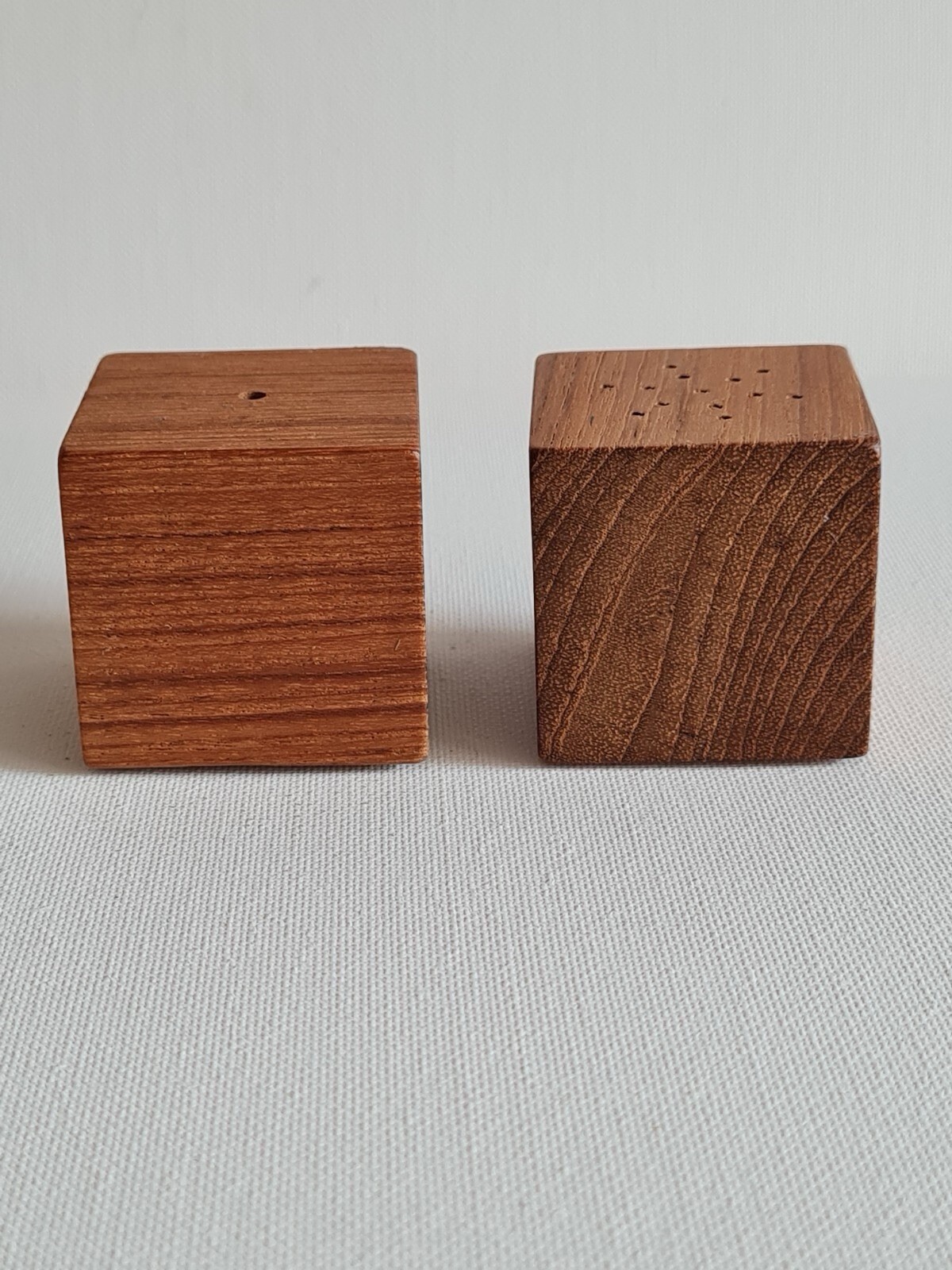 Wooden Cube Salt & Pepper Shakers Set of 2, Refillable, Rubber Stoppers