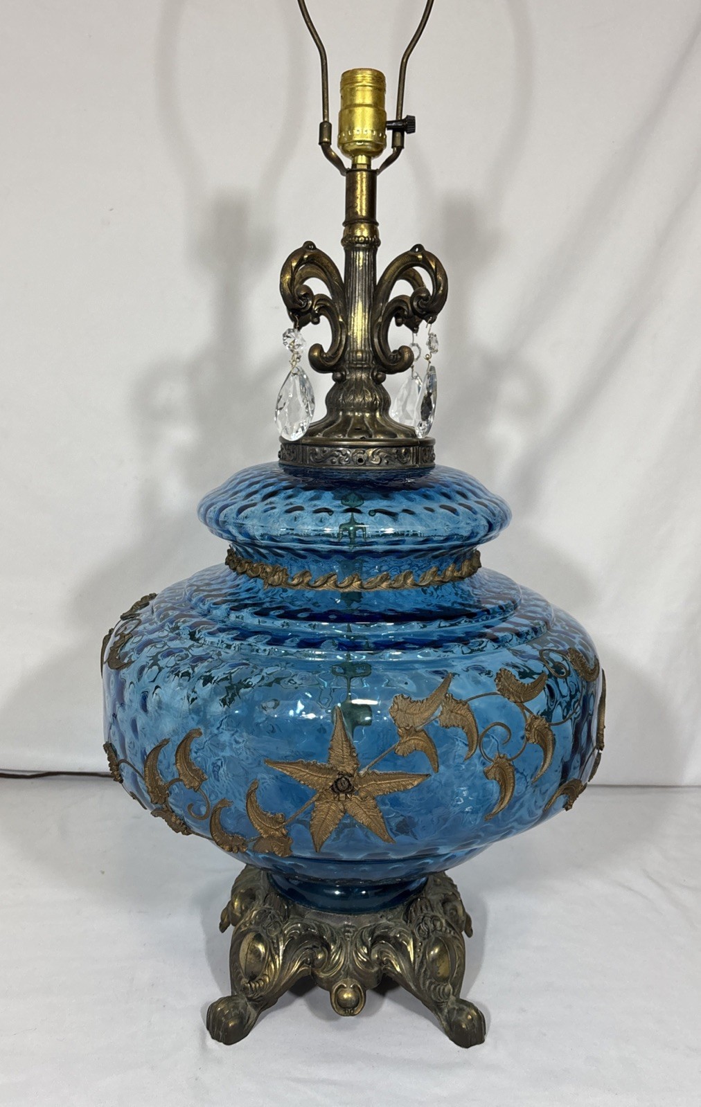 Vintage 1972 Mid Century Blue Optic Glass Globe Table Lamp w/ Applied Bronze