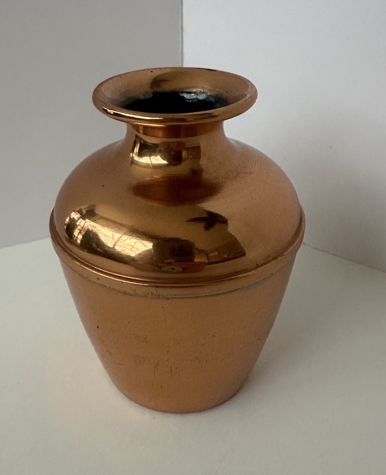 Vintage Petrie & Lewis P&L Copper Six Shot Lota Magic Trick - Script L Stamp