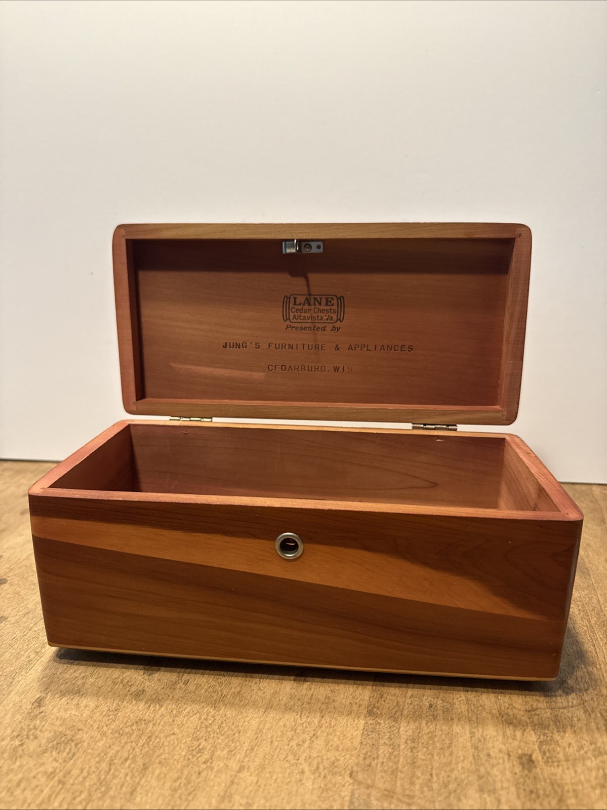 Vintage Lane Mini Cedar Chest Jung’s Furniture Cedarburg WI Keepsake Box