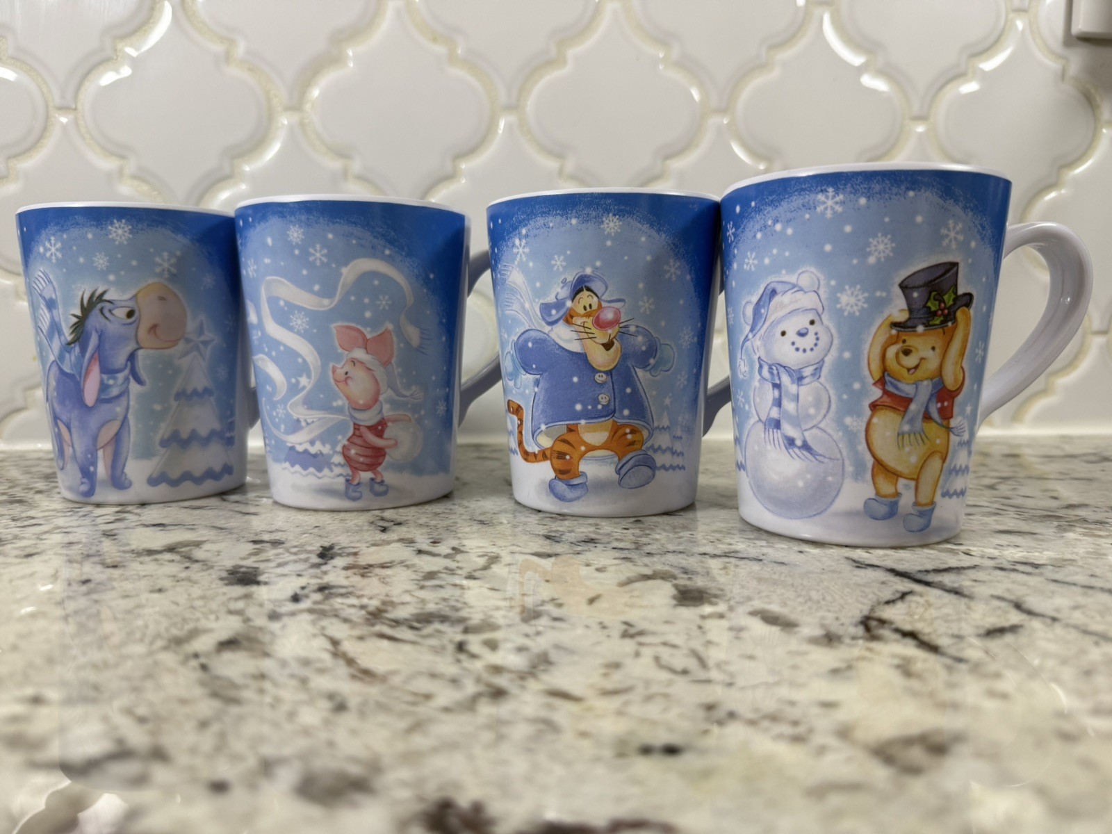 Vintage Disney Winnie Pooh Tigger Eeyore Piglet Plastic Melamine Mug Set Winter