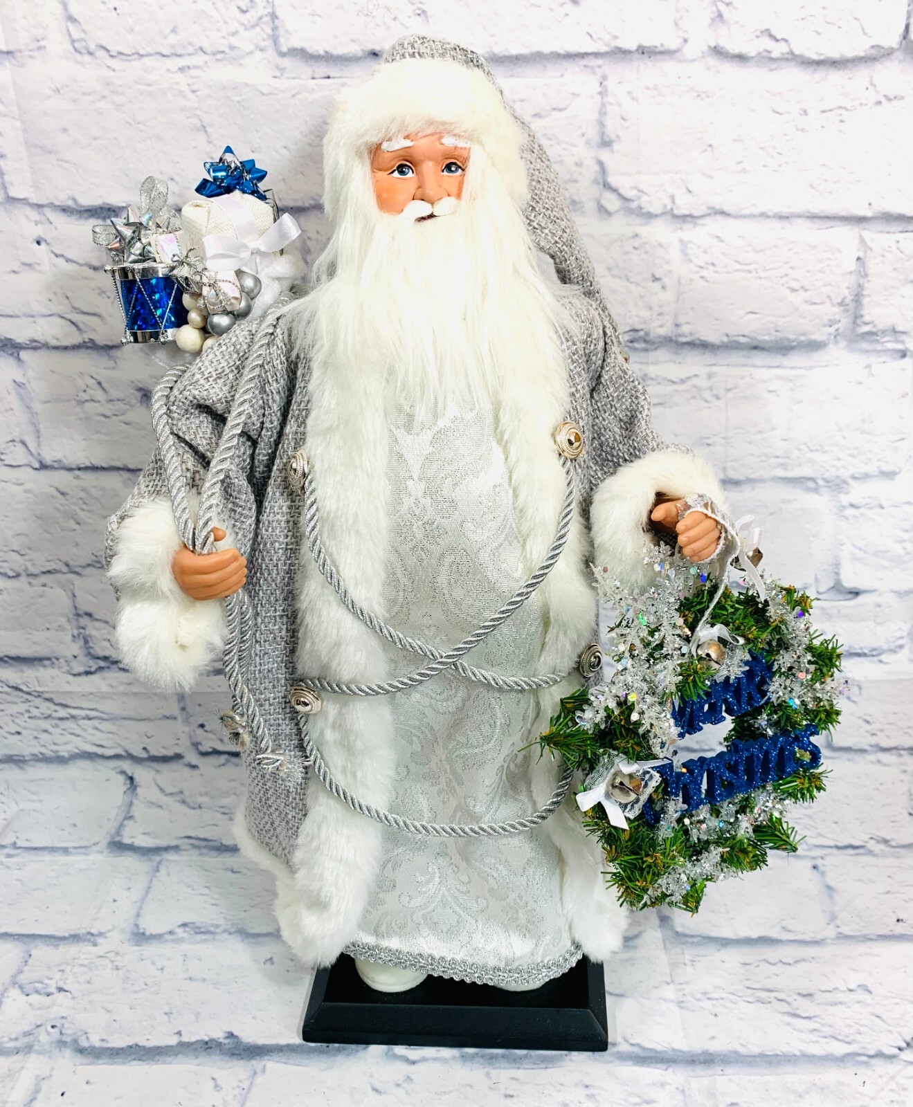 Standing Santa Claus 18