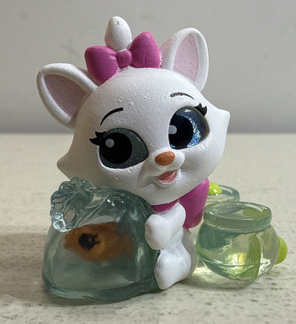 Disney Doorables Ticket to Fun MARIE Mini Figure Set