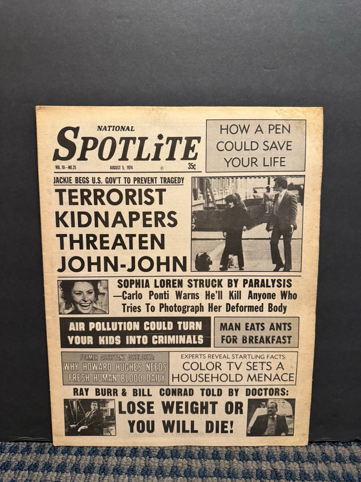 1974 Aug. 5th National SpotLite Newspaper, Sophia Loren, Raymond Burr (VRN10A