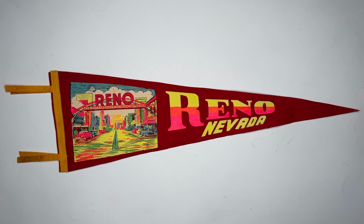Vintage 1960’s Reno Nevada Americana Travel Souvenir Felt Pennant 27”