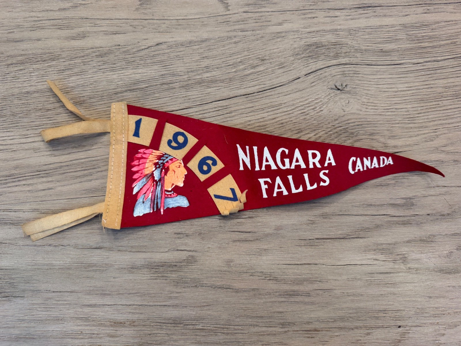 Vintage Niagara Falls Canada Felt Pennant - Fast 