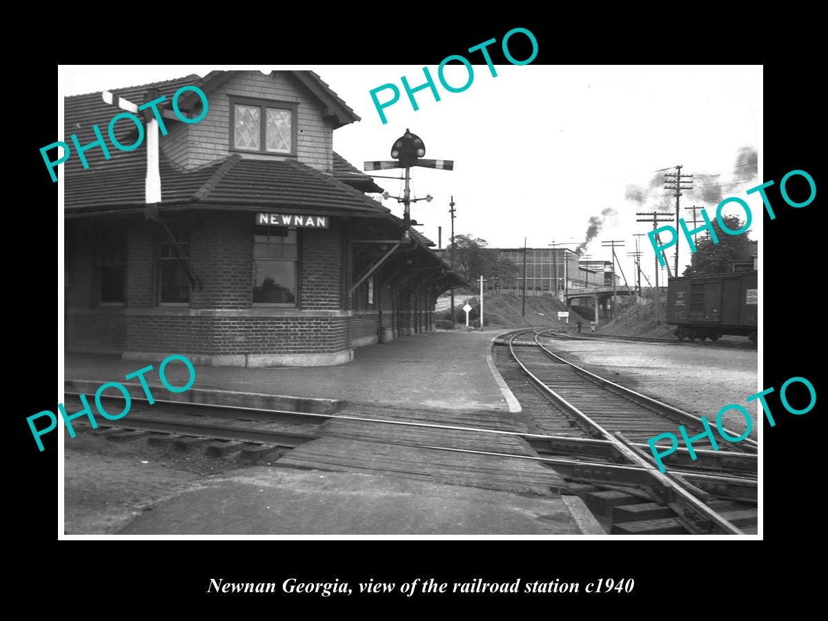 OLD LARGE HISTORIC PHOTO OF NEWNAN GEORGIA THE RAILROAD STATION c1940