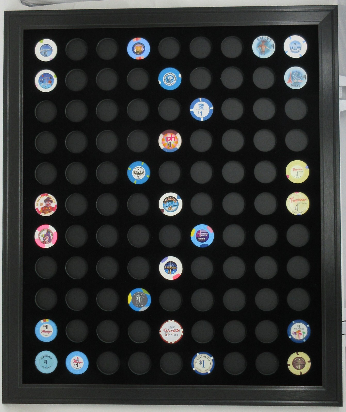 99 CASINO POKER CHIPS (NOT INCLUDED) WALL DISPLAY PICTURE FRAME 20