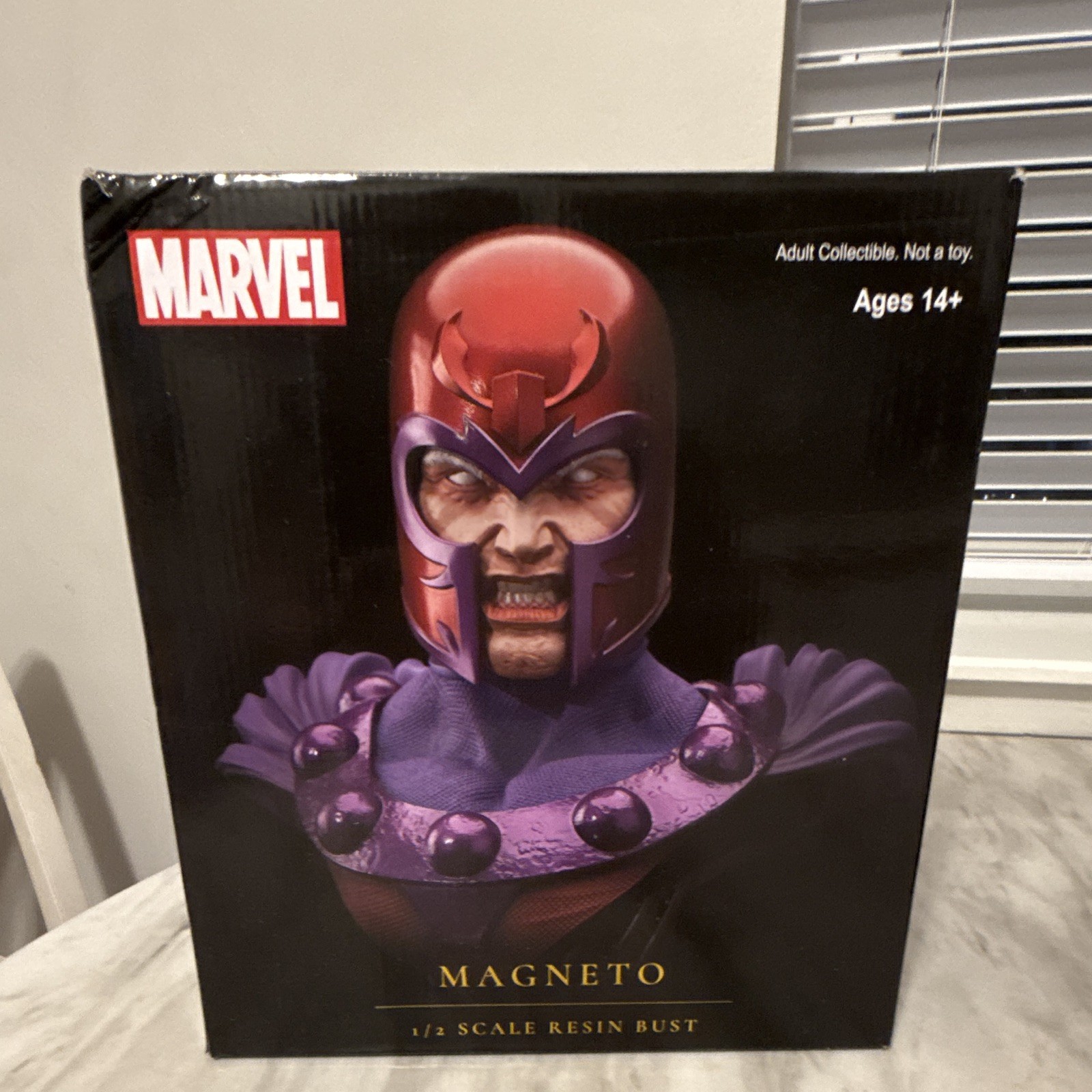 Diamond Select Toys Marvel Legends 3-D Magneto 1/2 Scale Resin Bust LE 2022