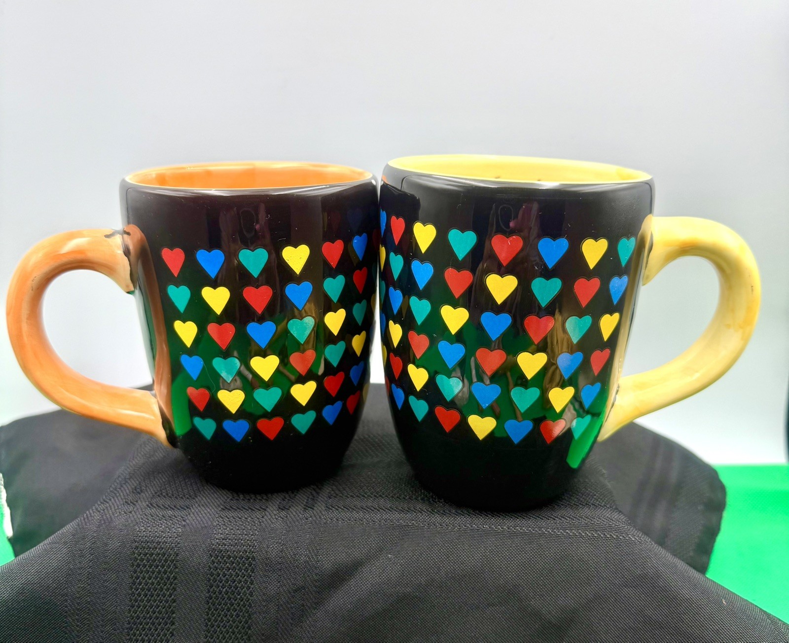Beautiful Set of San Francisco Black Multi-color Hearts coffee mugs