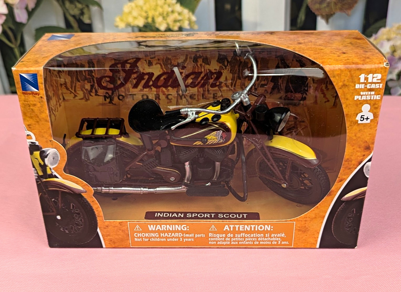 NewRay Die Cast Indian Sport Scout Motorcycle Model 1:12 with Plastic Parts