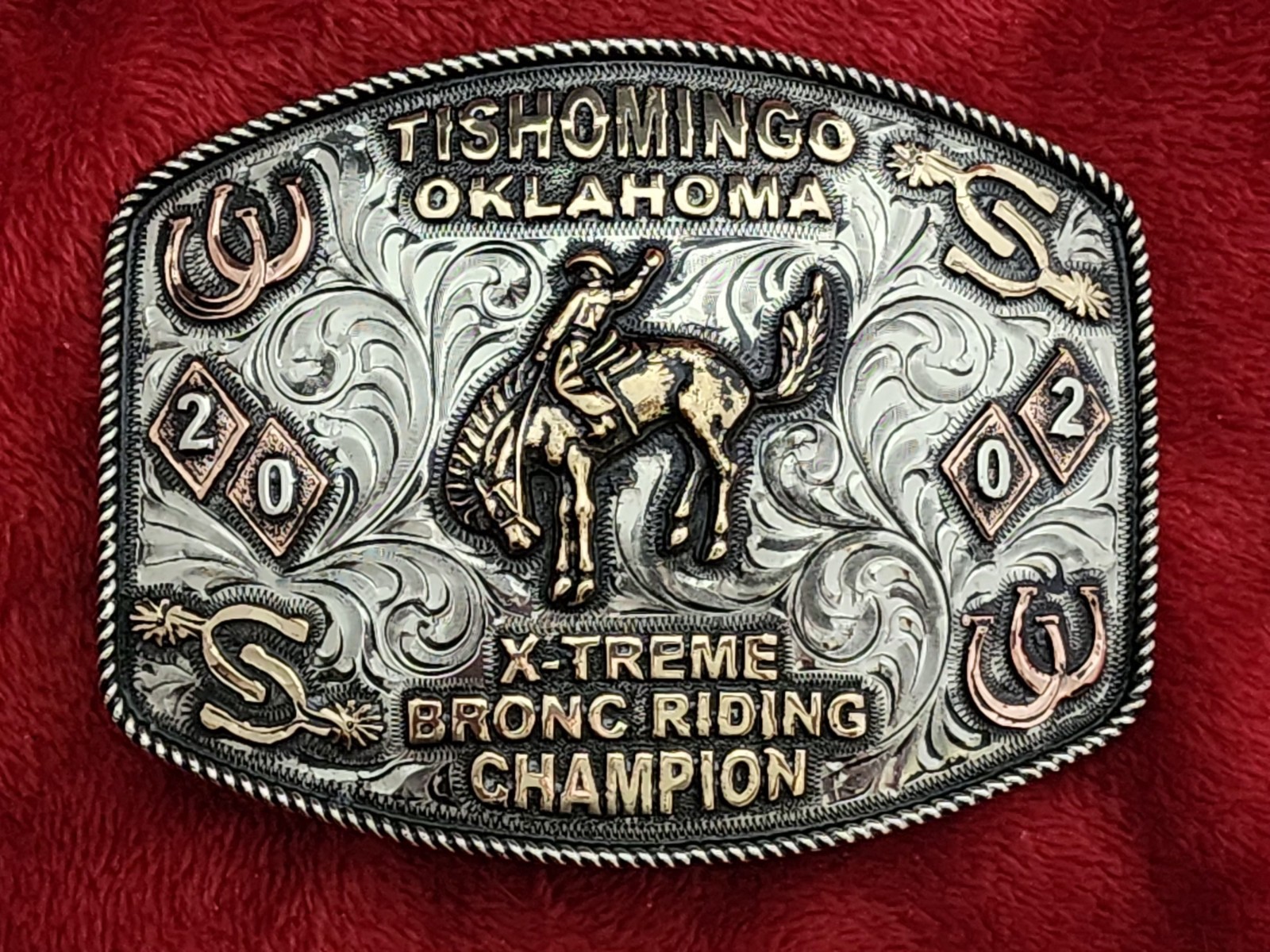 Rodeo☆2002☆Bronc Riding X-TREME Champion Trophy Buckle☆Tishomingo Ok☆Rare☆728