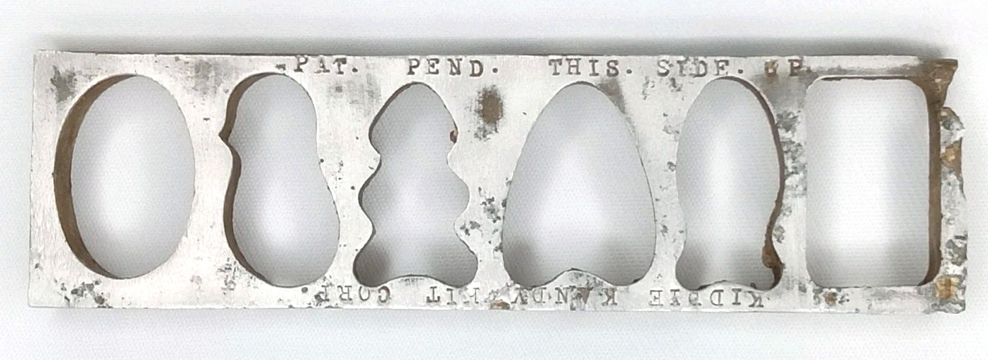 Antique 1930s Kiddye Kandy Kit Corp Metal Candy Mold Made In USA