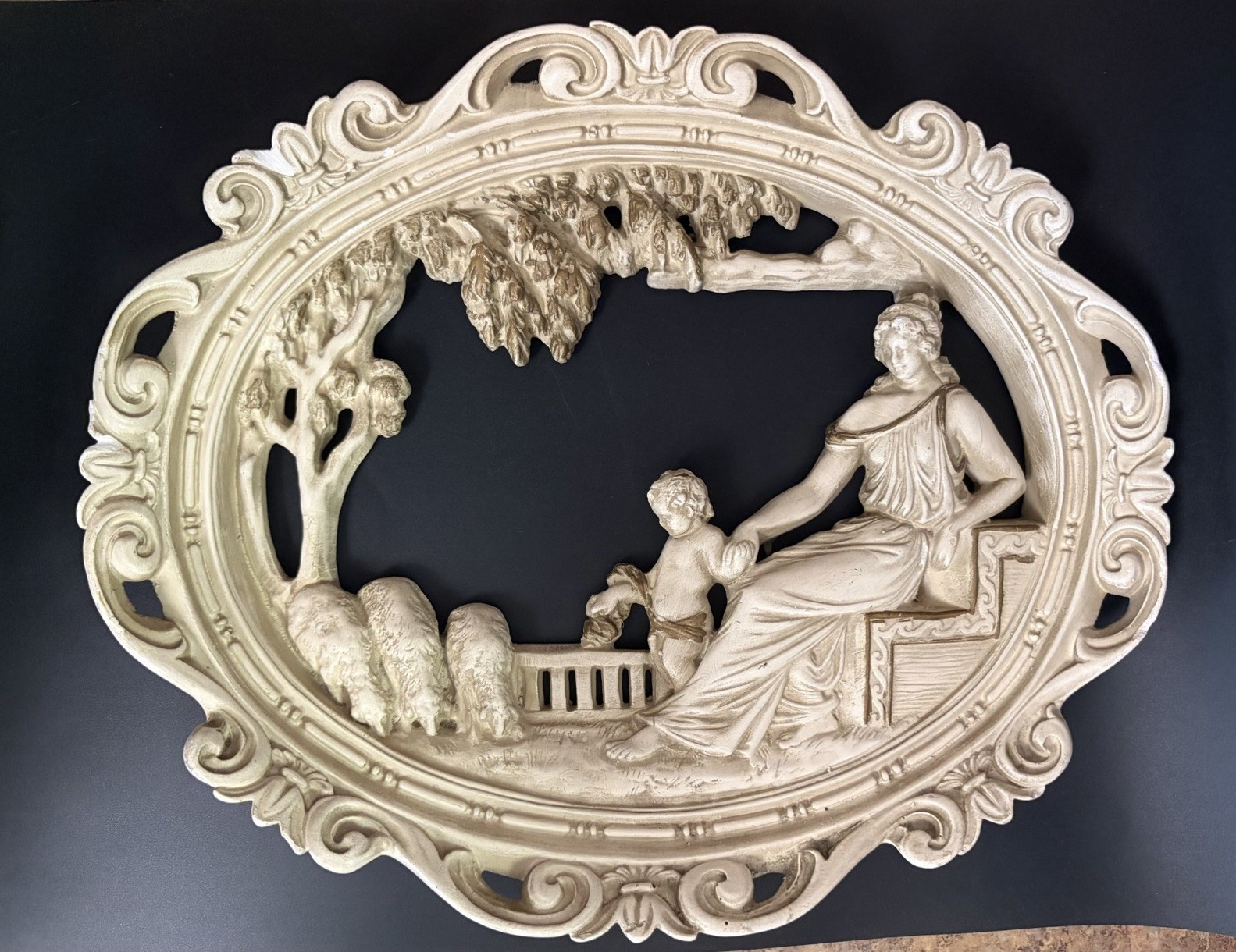 Vtg 1958 Universal Statuary Corp Chalkware Wall Plaque Roman Pastoral Scene READ