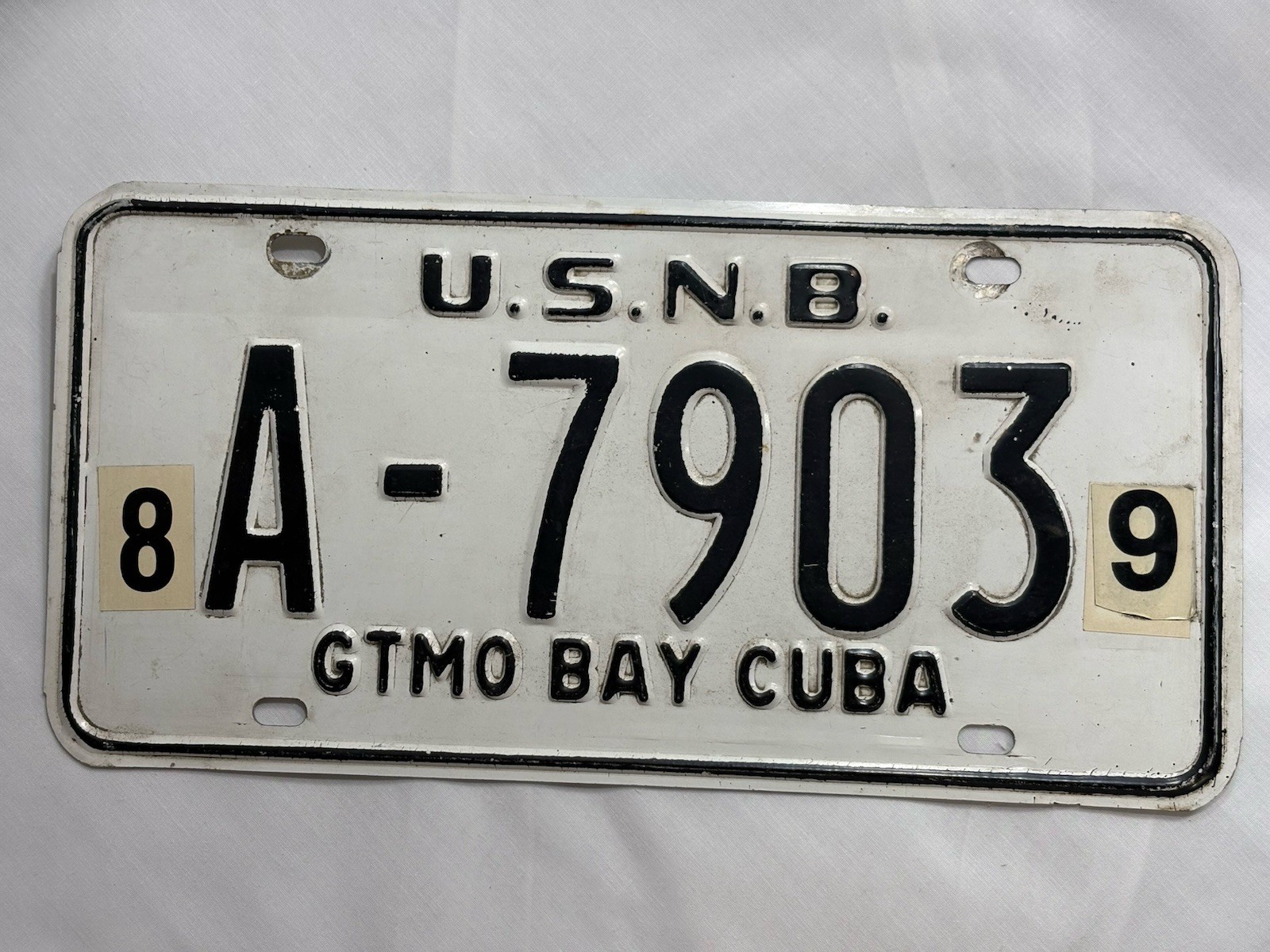 VINTAGE U.S.N.B. GTMO BAY CUBA LICENSE PLATE GUANTANAMO NAVAL BASE -MARINES NAVY