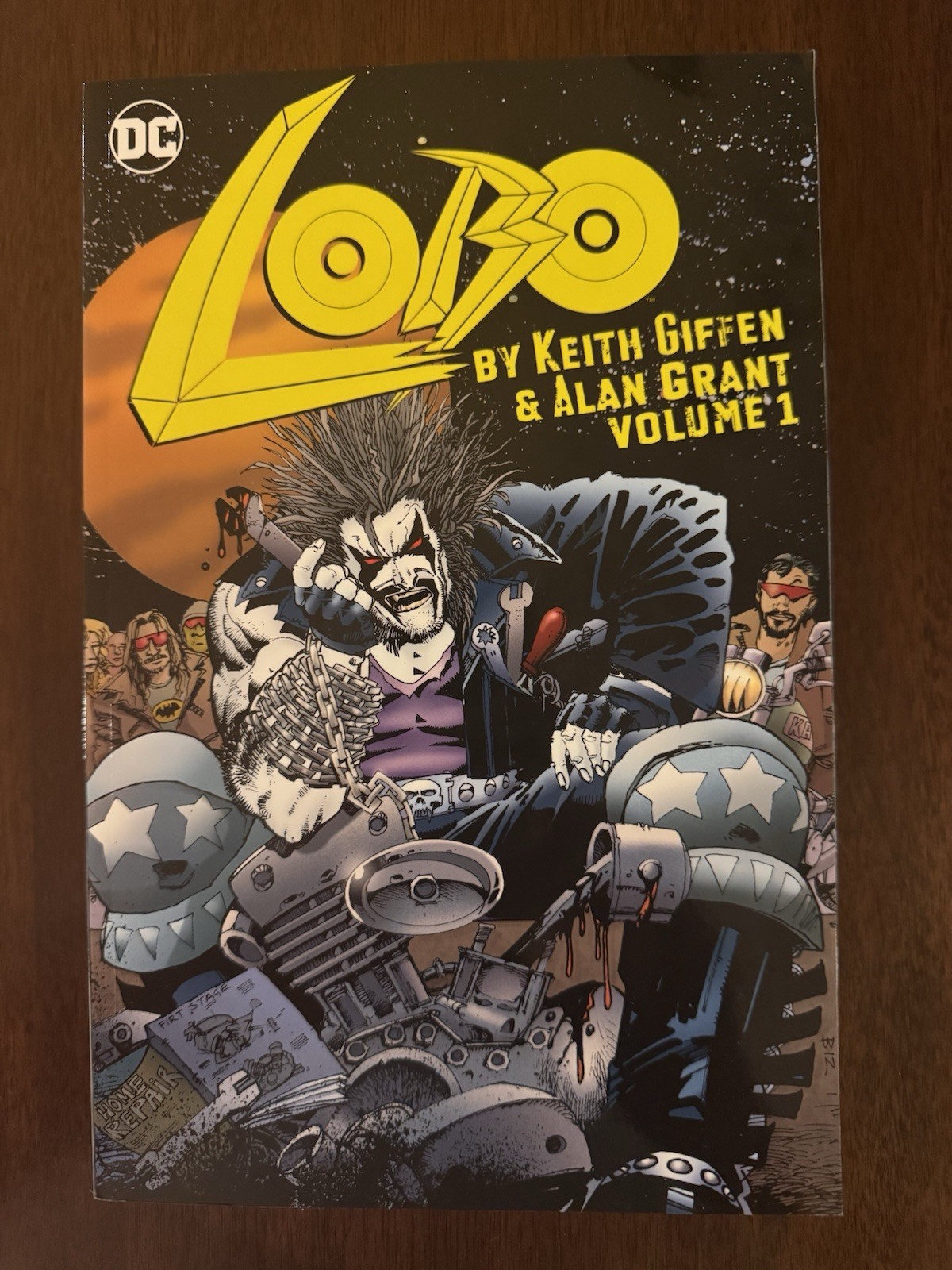 Lobo By Keith Giffen & Alan Grant Vol. 1 TPB (DC Comics, 2018)