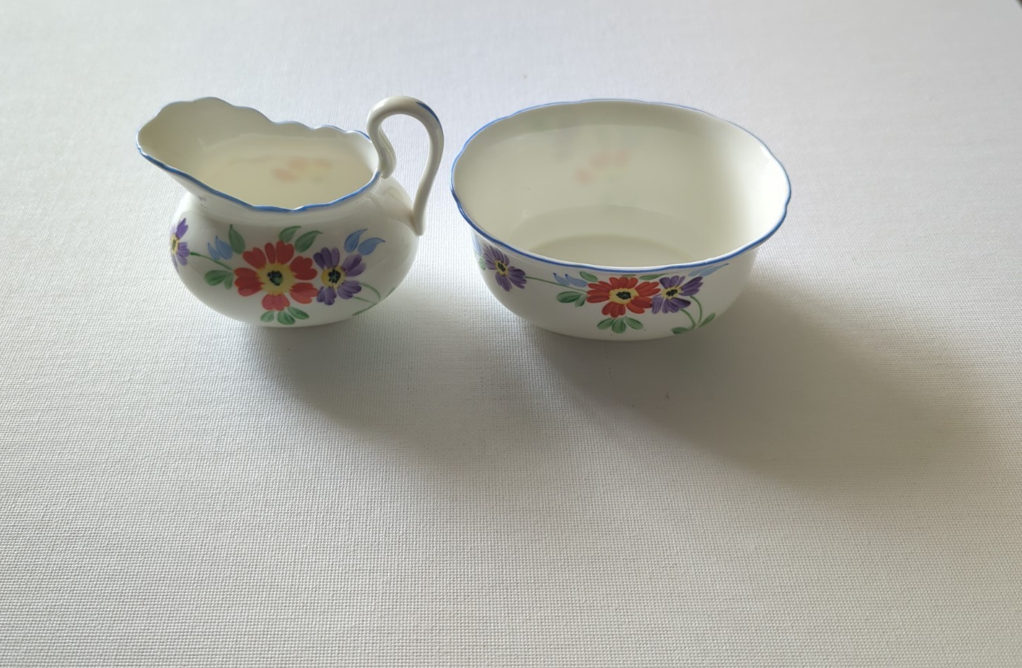 Plant Tuscan Bone China Sugar Bowl Creamer Set England Vintage Floral Exc Cond