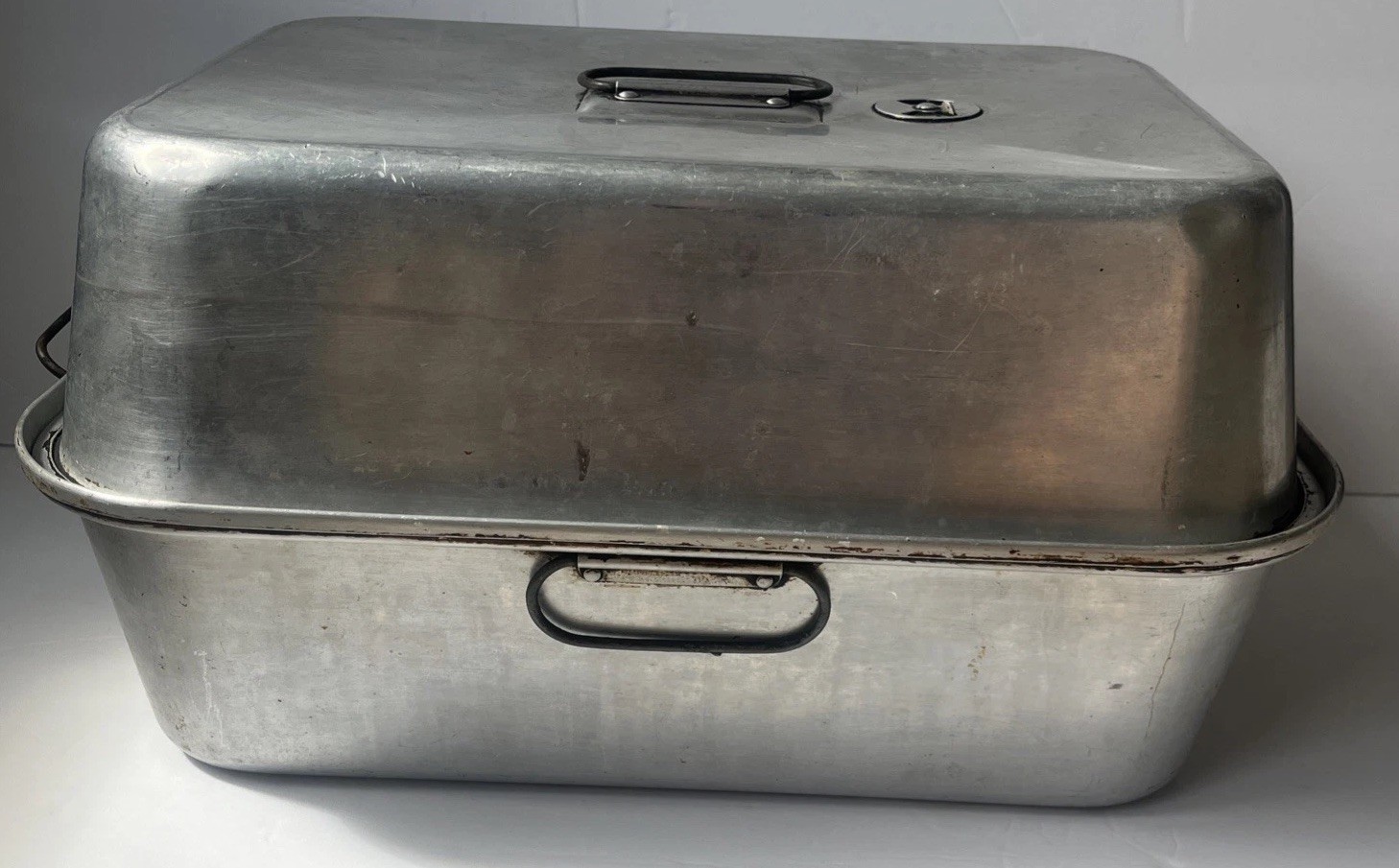 VTG L.F. & C. Aluminum Large Covered Roaster Roasting Pan 893 USA