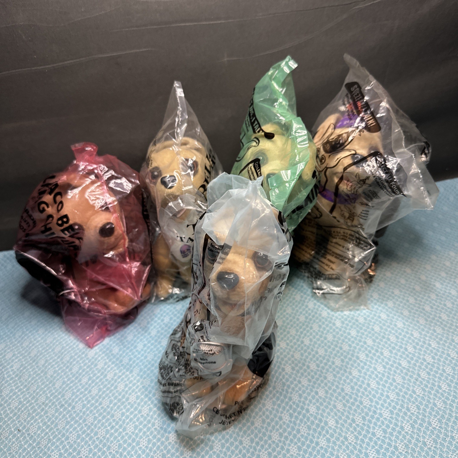 5 Taco Bell Dog Plush talking Chihuahua dog SEALED  Need Batteries 1 Works