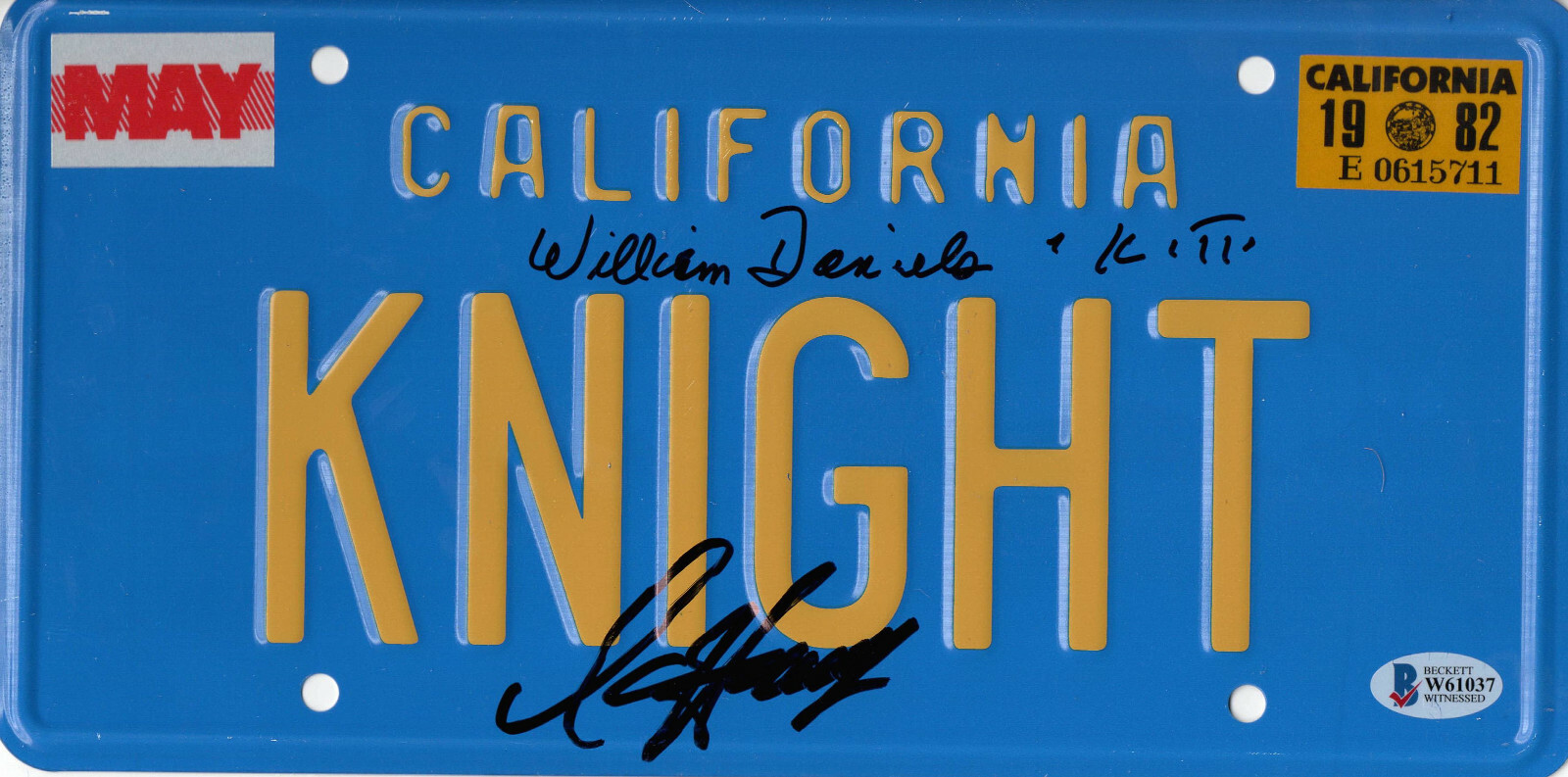 WILLIAM DANIELS DAVID HASSELHOFF AUTO SIGNED KNIGHT RIDER LICENSE PLATE BAS 26