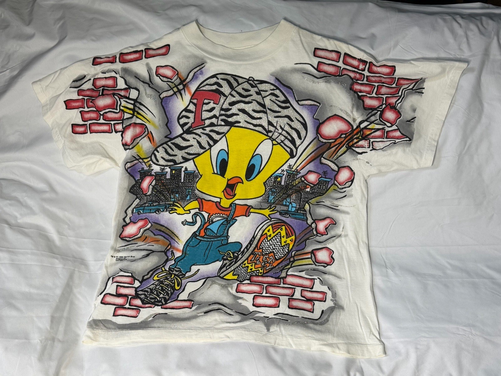 Looney Tunes Tweety Vintage 1996 Where’s The Party? Dbl Sided Grafitti Kids XL