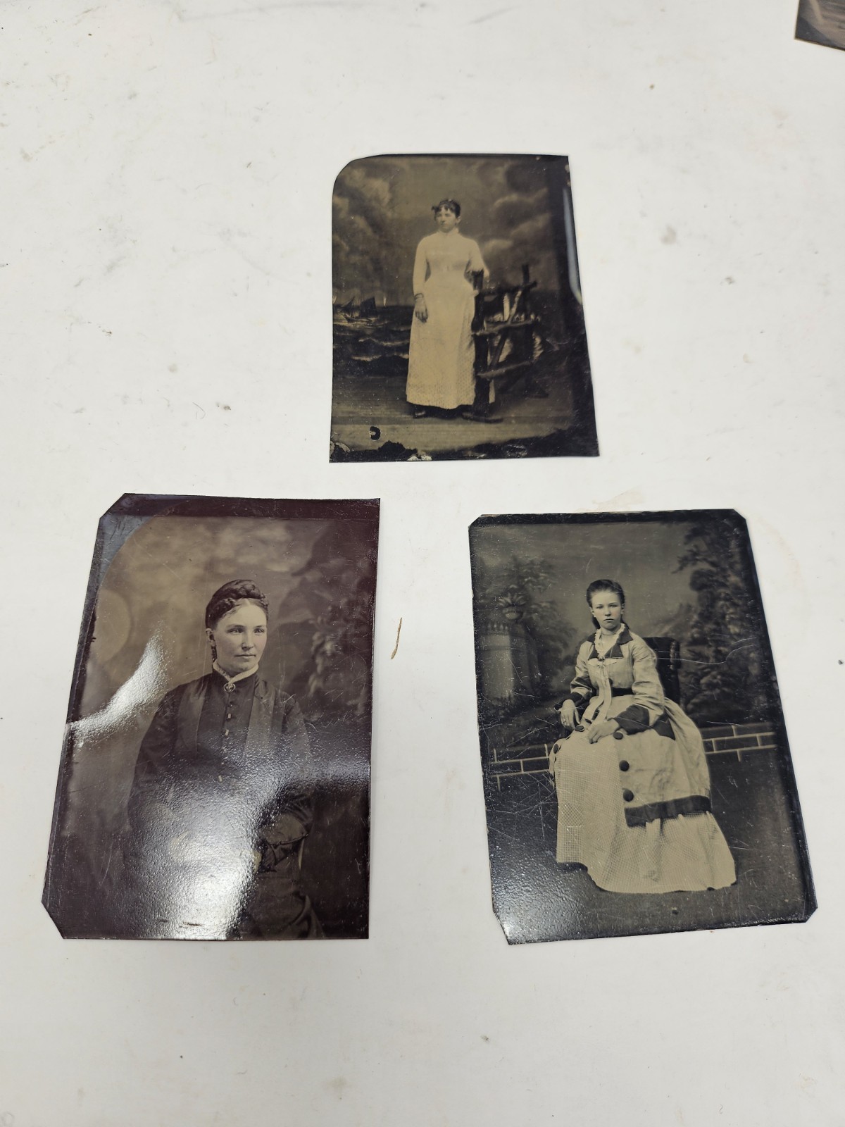 3 Antique American PHOTO TINTYPE Victorian Women Fashion