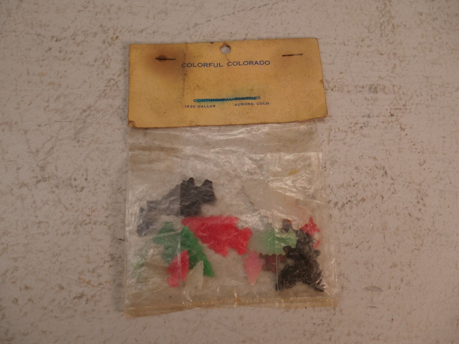 Vintage 1950's?? Colorado Tourist Arrowheads