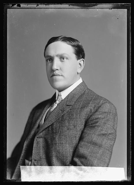 Photo:G.L. Baker Portrait 1905-1906 Studio Photograph