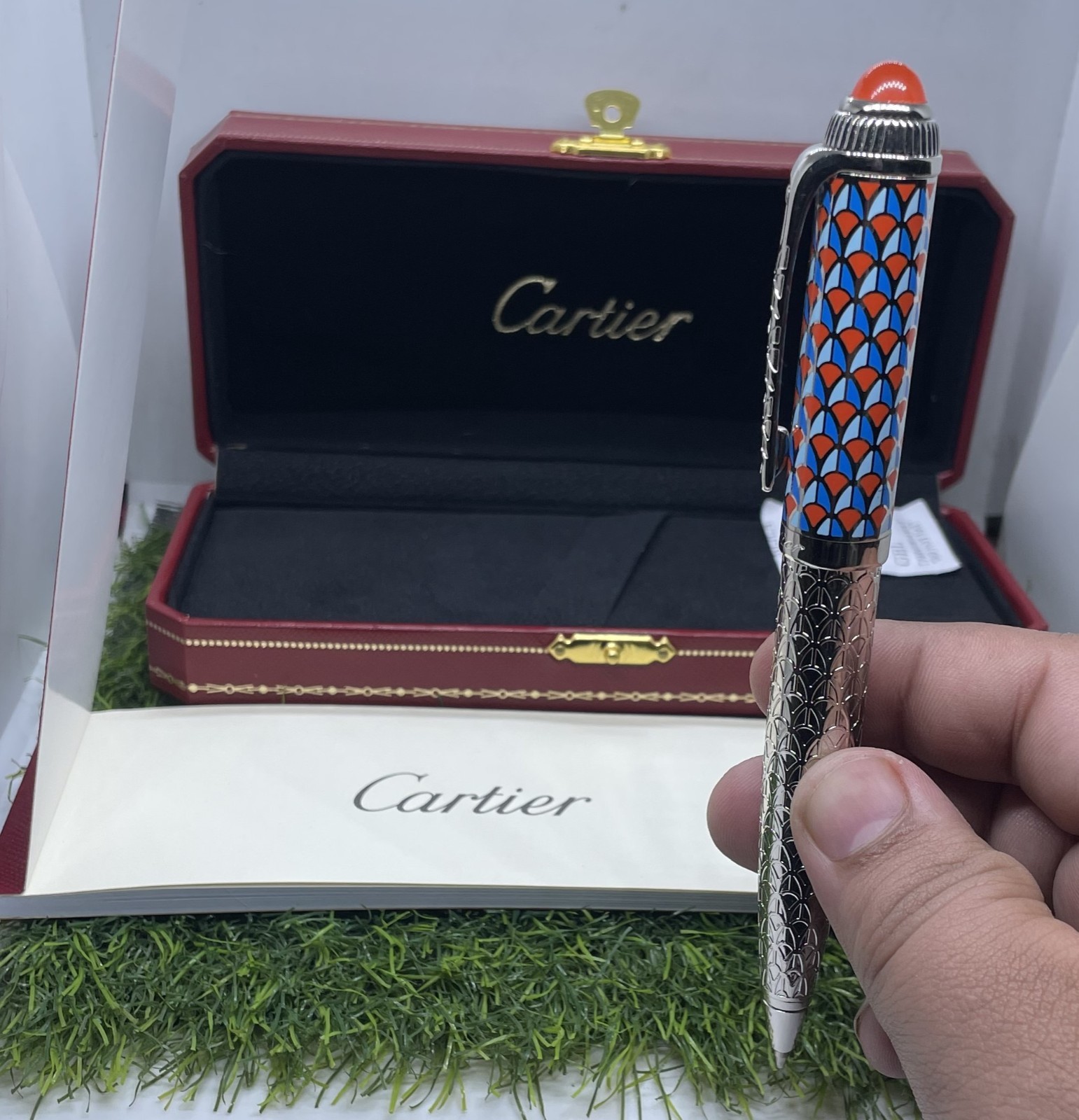 Beautiful Desined Cartier R de Ballpoint pen with Box